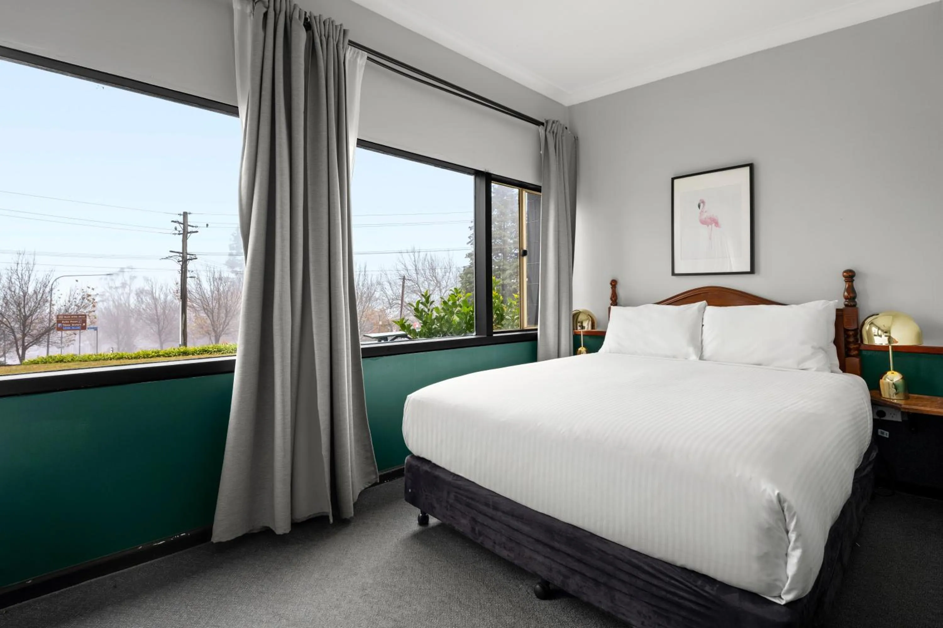 Bed in Motel Echo Point