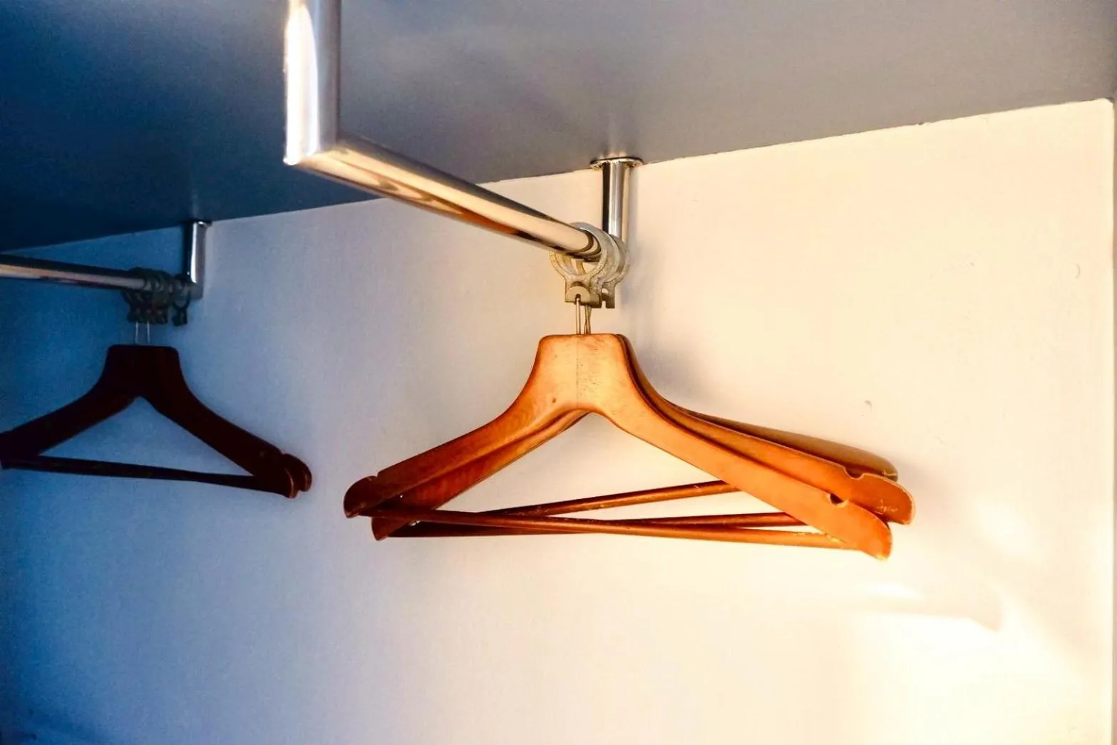 wardrobe in FuramaXclusive Pratunam Park Hotel