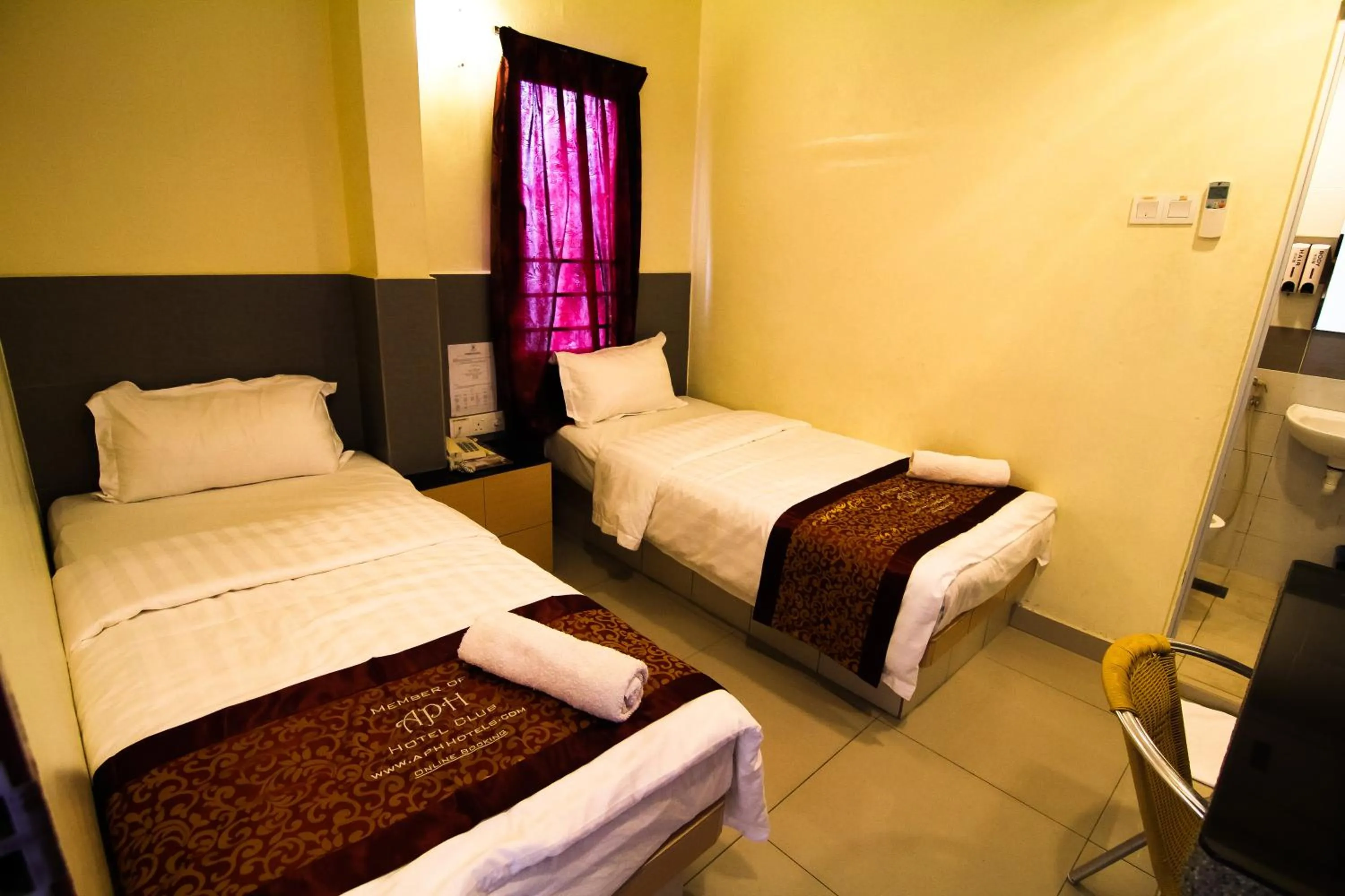 Bedroom, Bed in Hotel Seremban Jaya