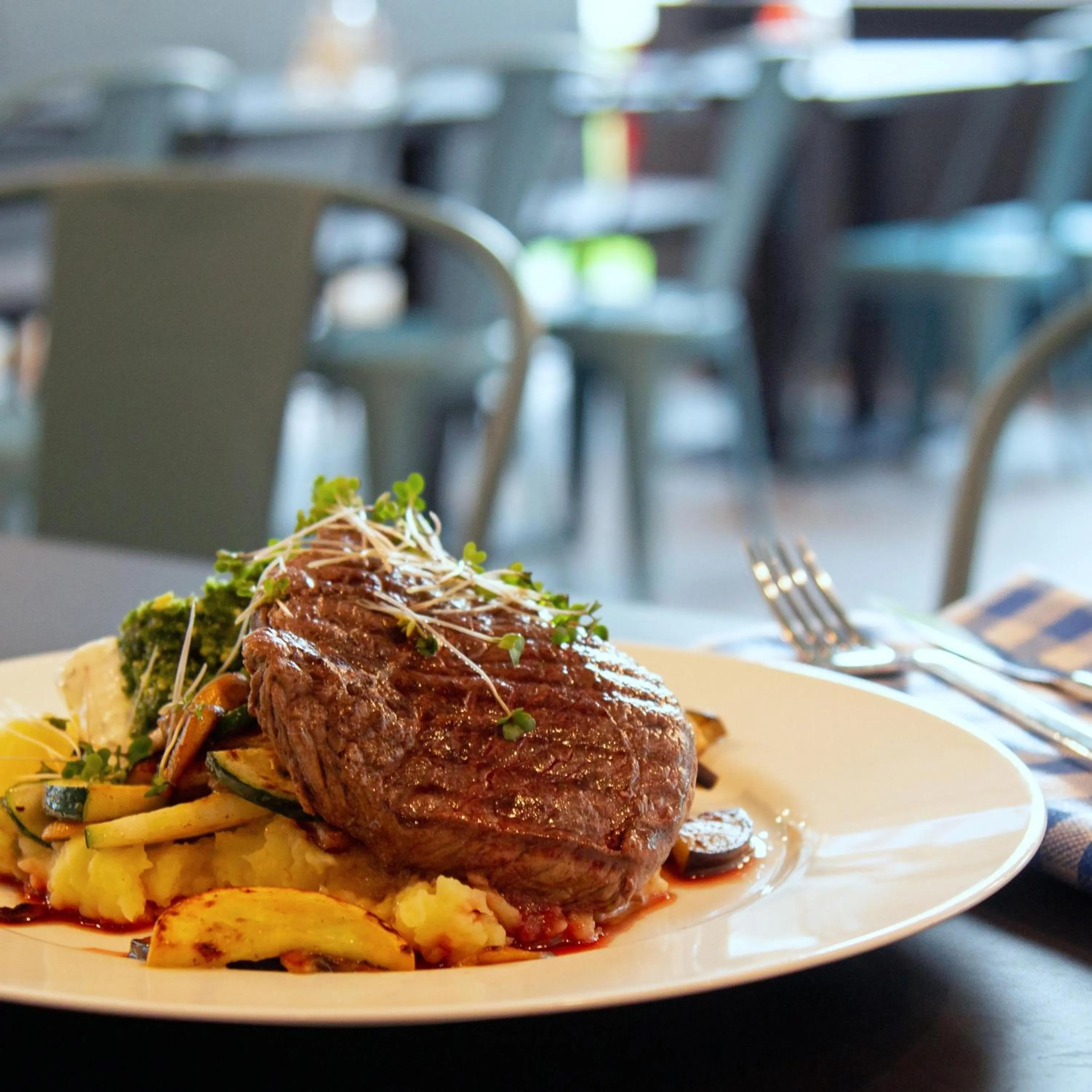 Restaurant/places to eat in sylc. Apartmenthotel – Serviced Apartments