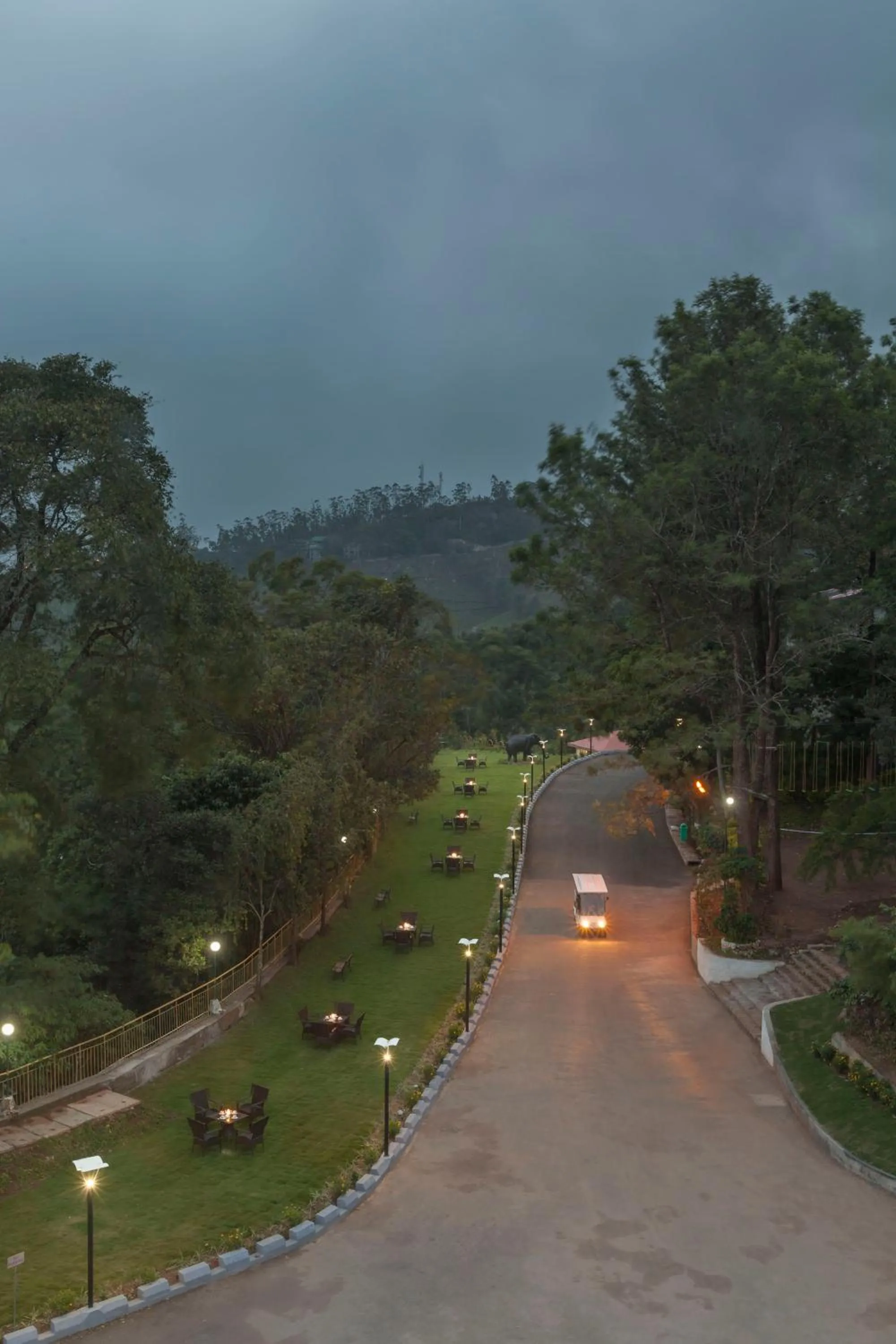 Area and facilities in Sterling Munnar