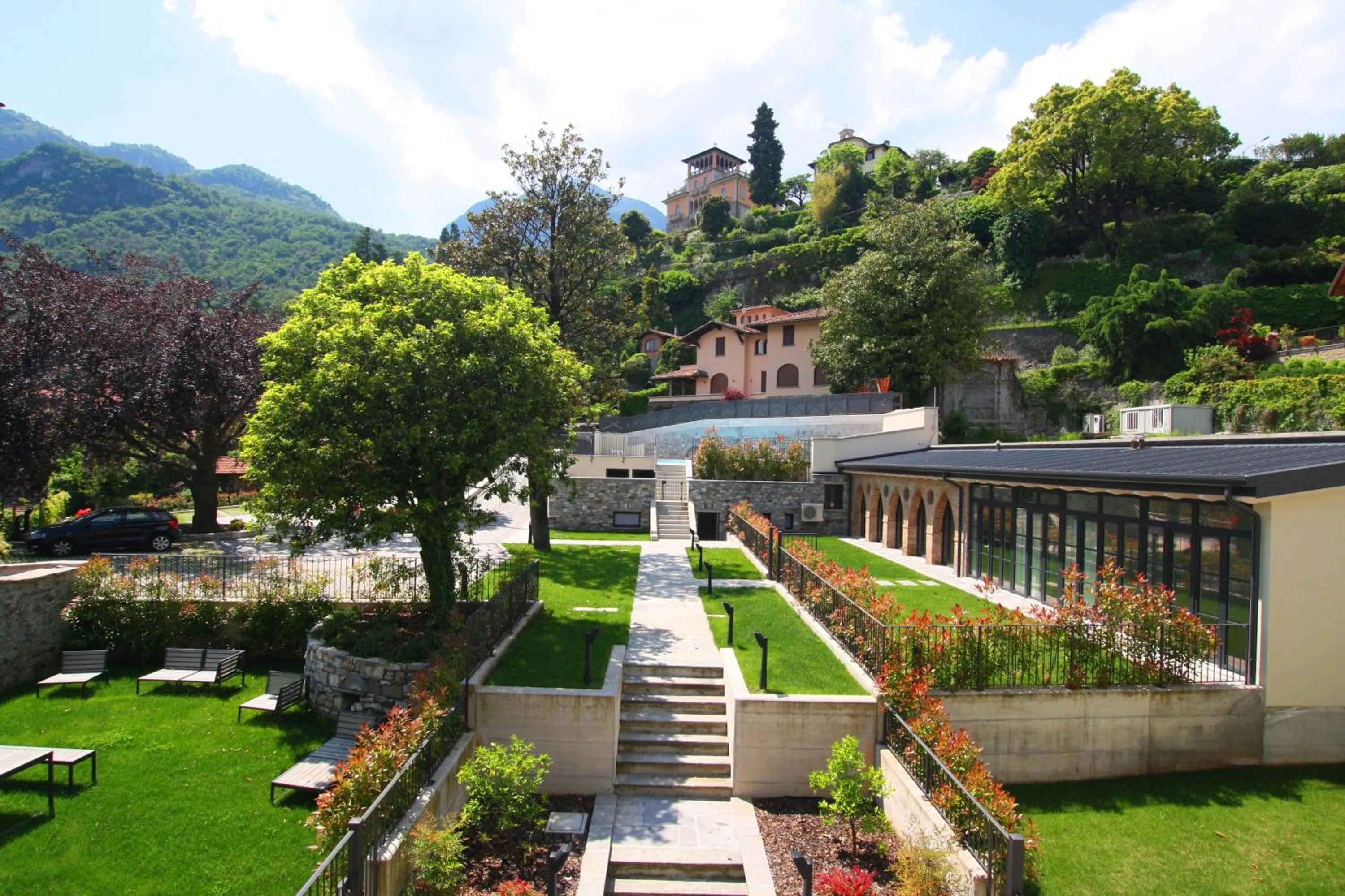 Garden in Castelli Delux