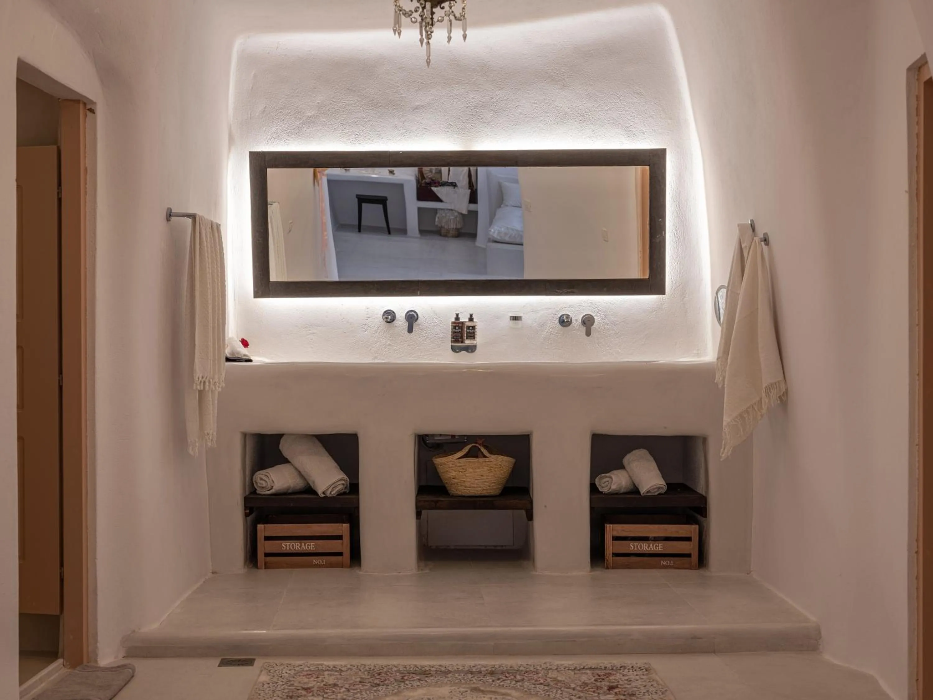 Bathroom in Abelis Canava Luxury Suites