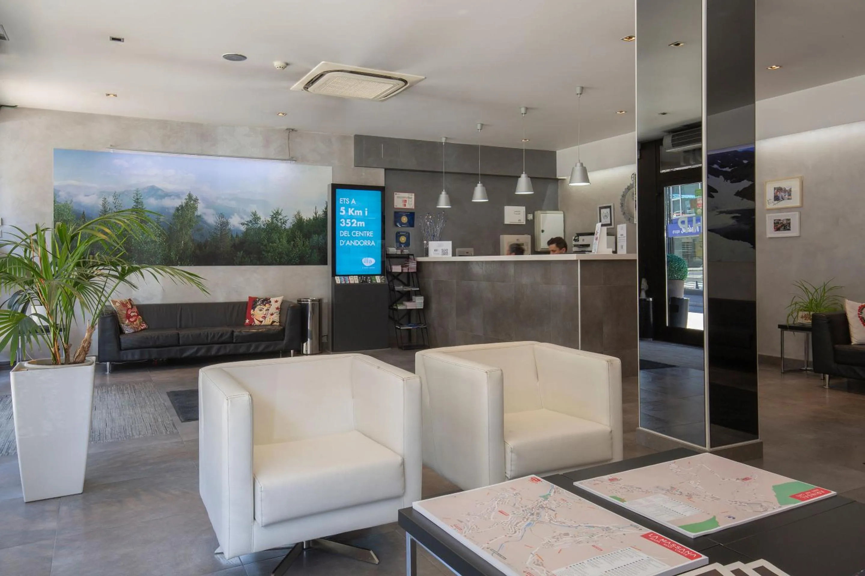 Lobby or reception in Hotel Del Pui by Nexta