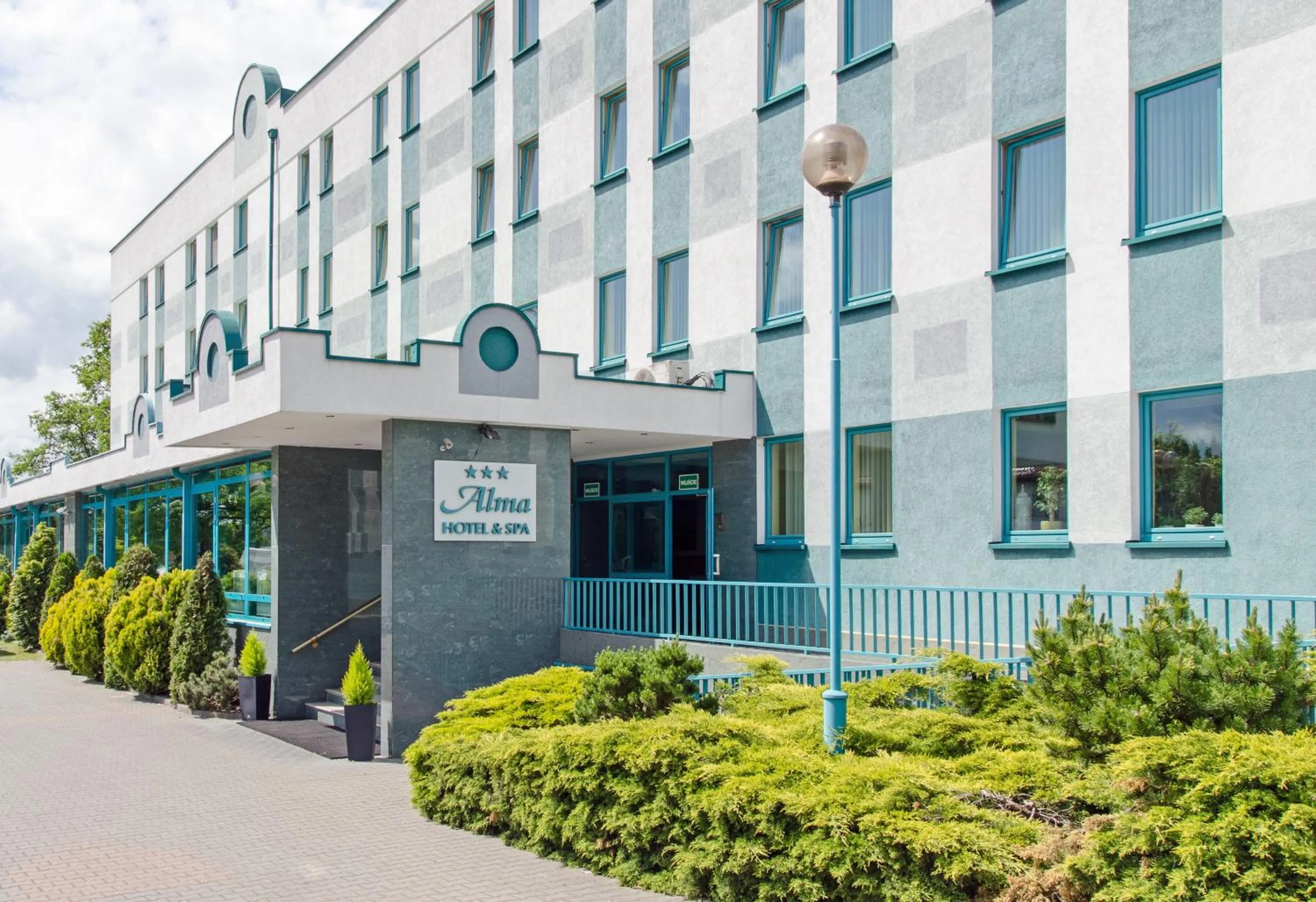 Property building in SPA Barlinek, Hotel Alma & SPA - UWAGA - styczen do marzec 2026 basen nieczynny!