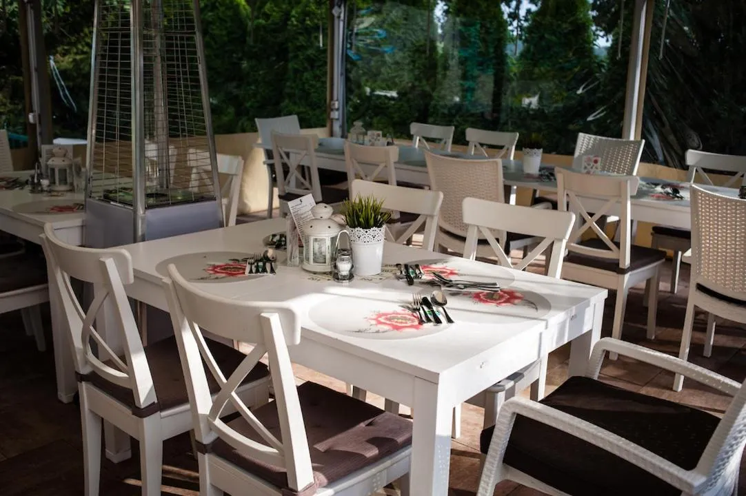 Garden in SPA Barlinek, Hotel Alma & SPA - UWAGA - styczen do marzec 2026 basen nieczynny!