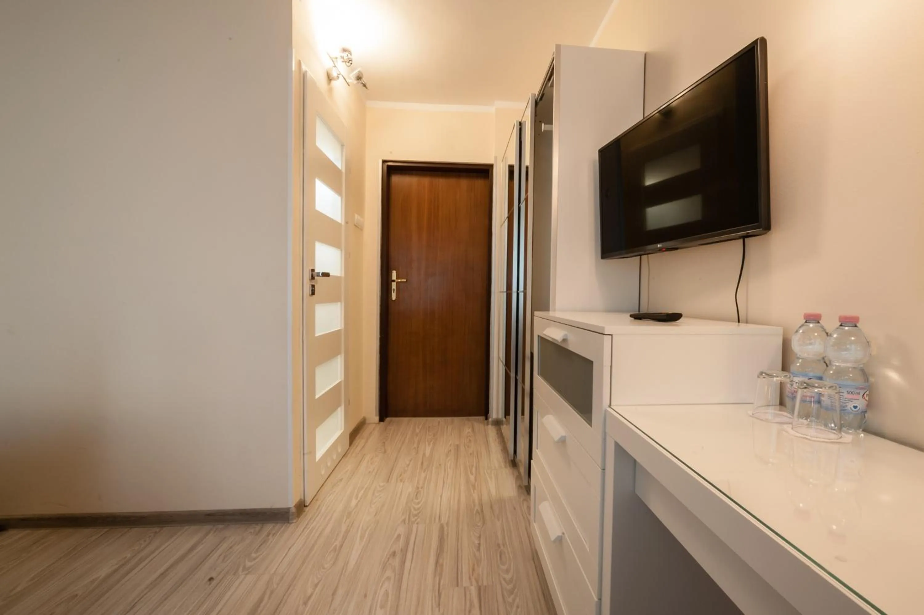 furniture in SPA Barlinek, Hotel Alma & SPA - UWAGA - styczen do marzec 2026 basen nieczynny!