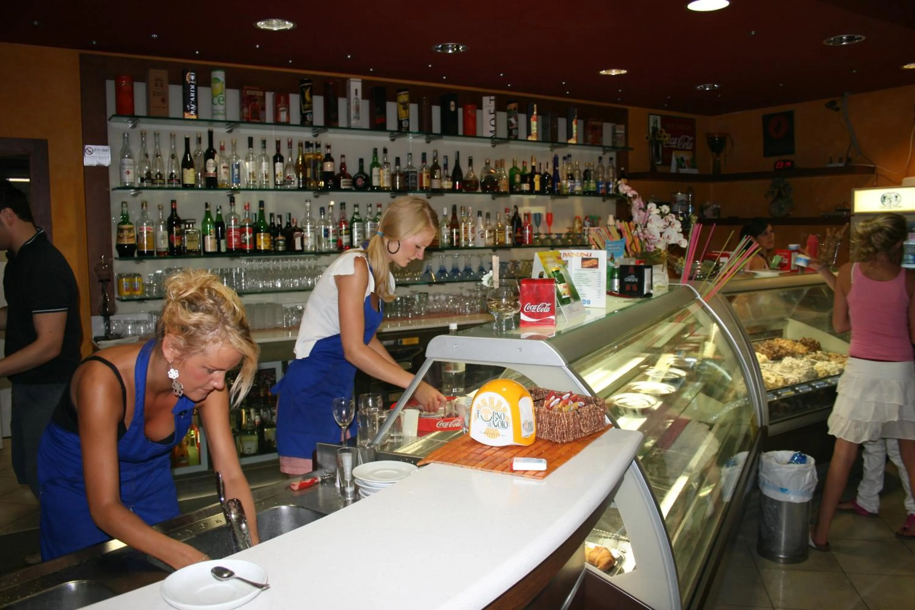 Lounge or bar in Badiaccia Village Camping