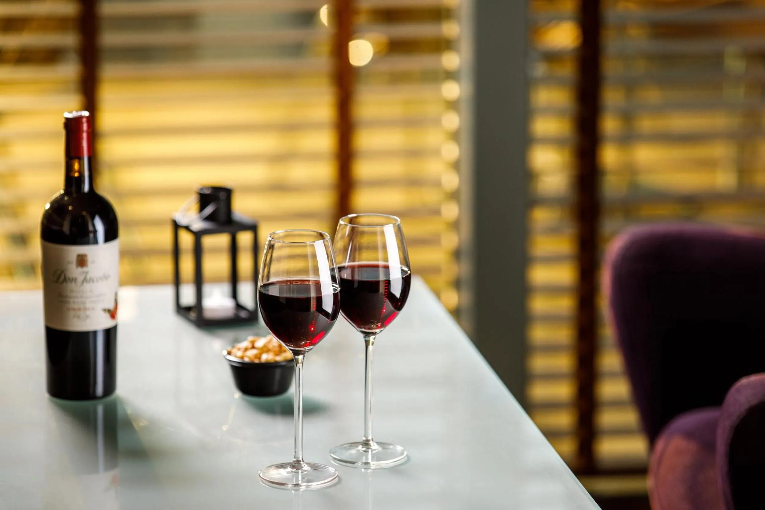 Lounge or bar in Mercure Sheffield Parkway