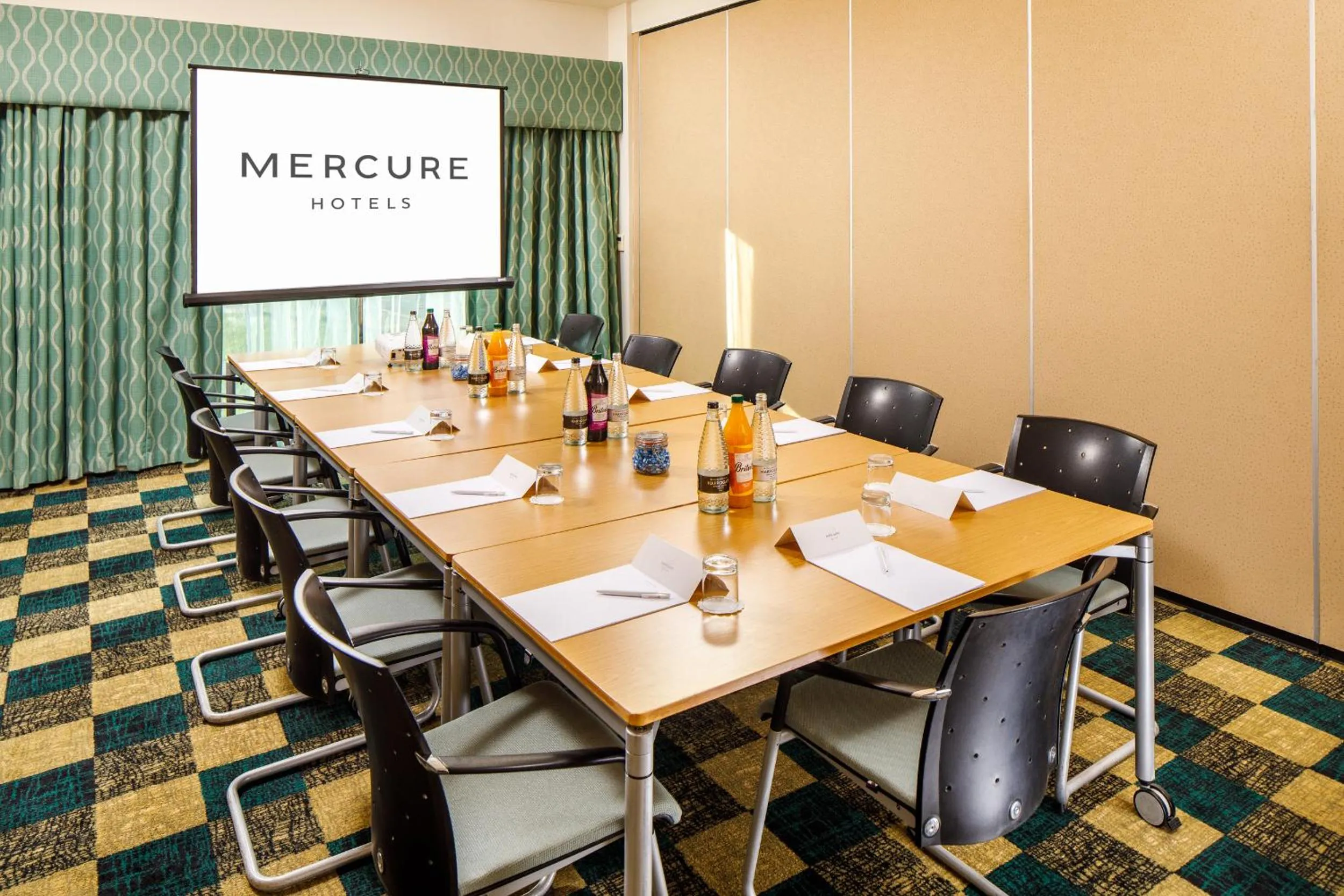 Business facilities in Mercure Sheffield Parkway