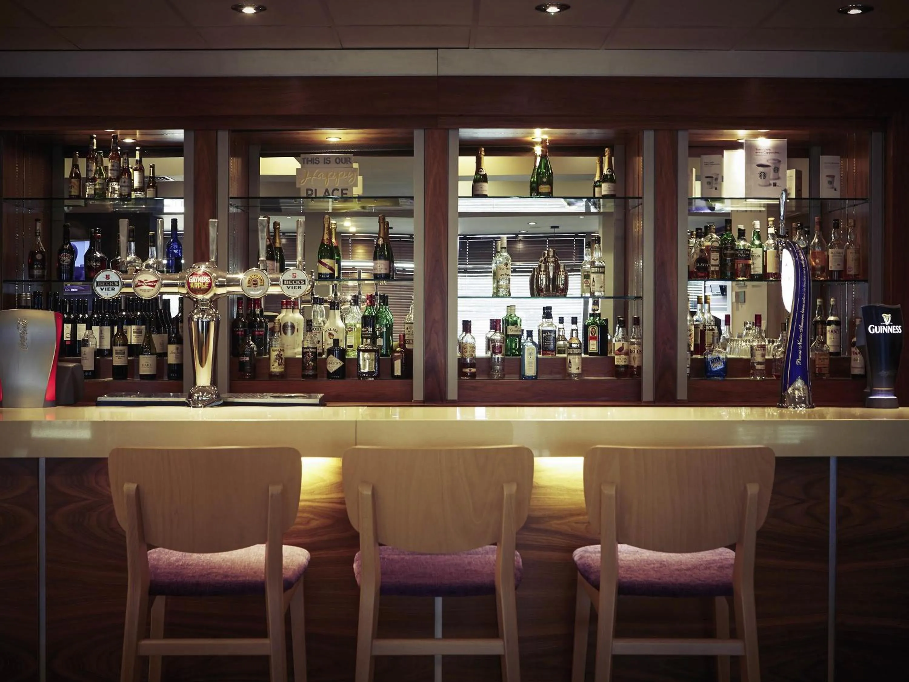 Lounge or bar in Mercure Sheffield Parkway