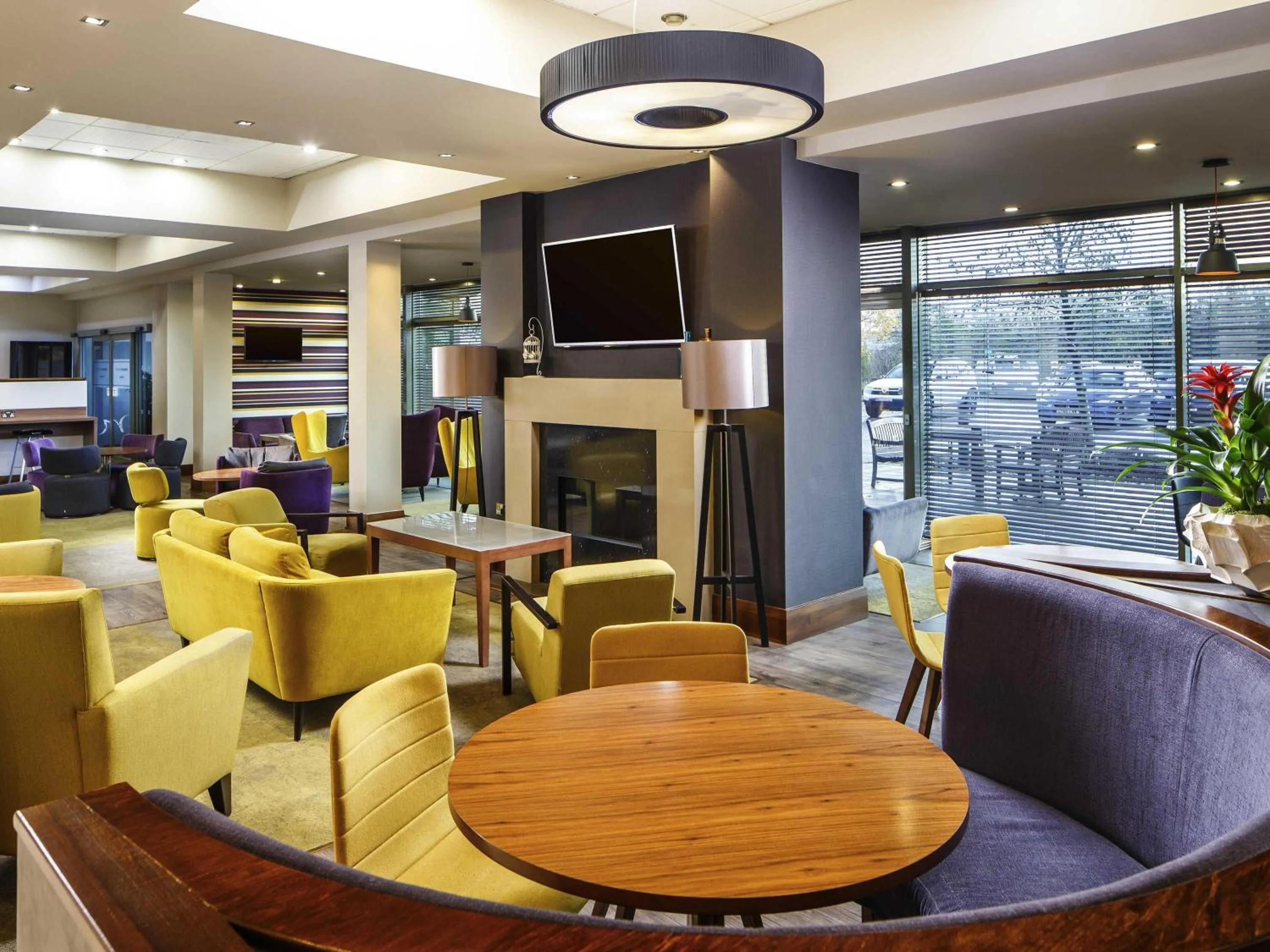 Lounge or bar in Mercure Sheffield Parkway