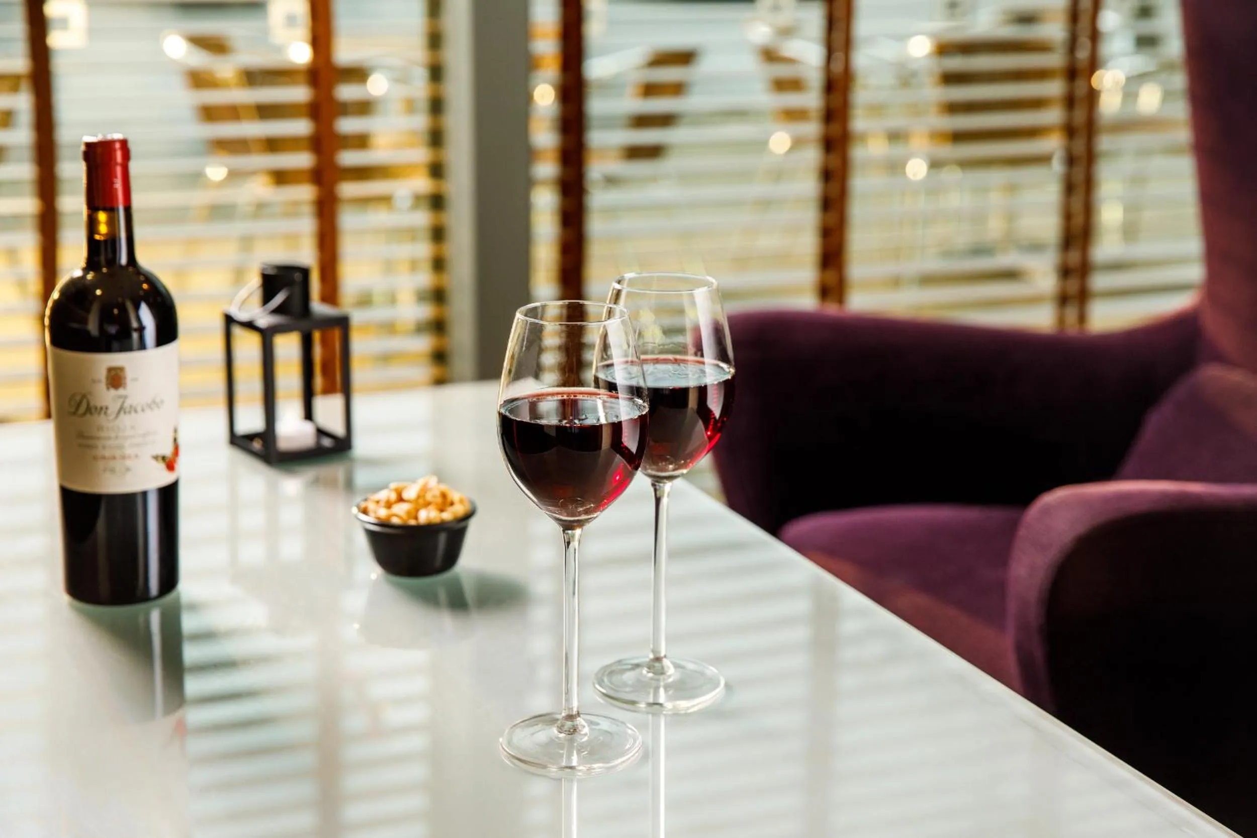Lounge or bar in Mercure Sheffield Parkway