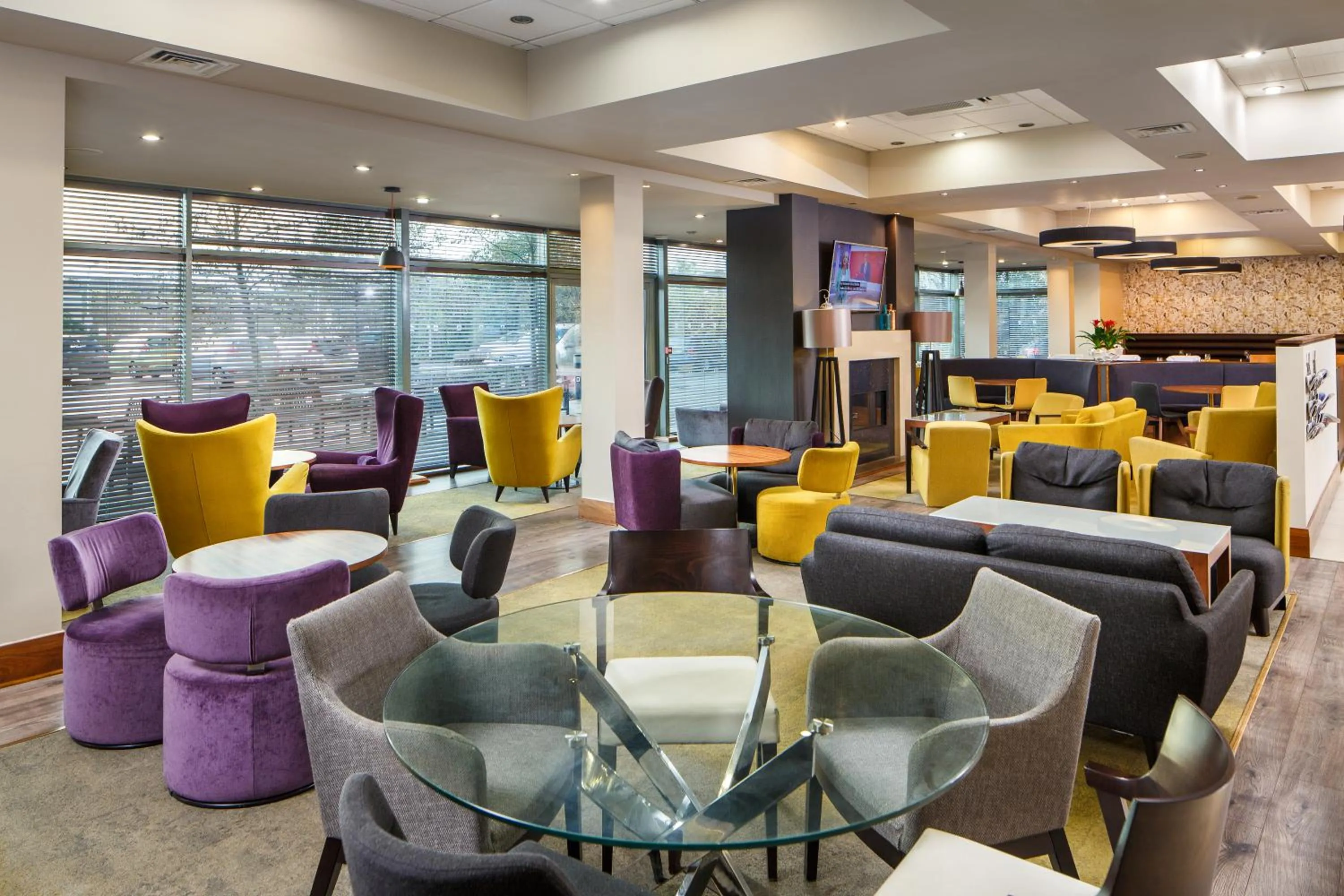 Lounge or bar in Mercure Sheffield Parkway