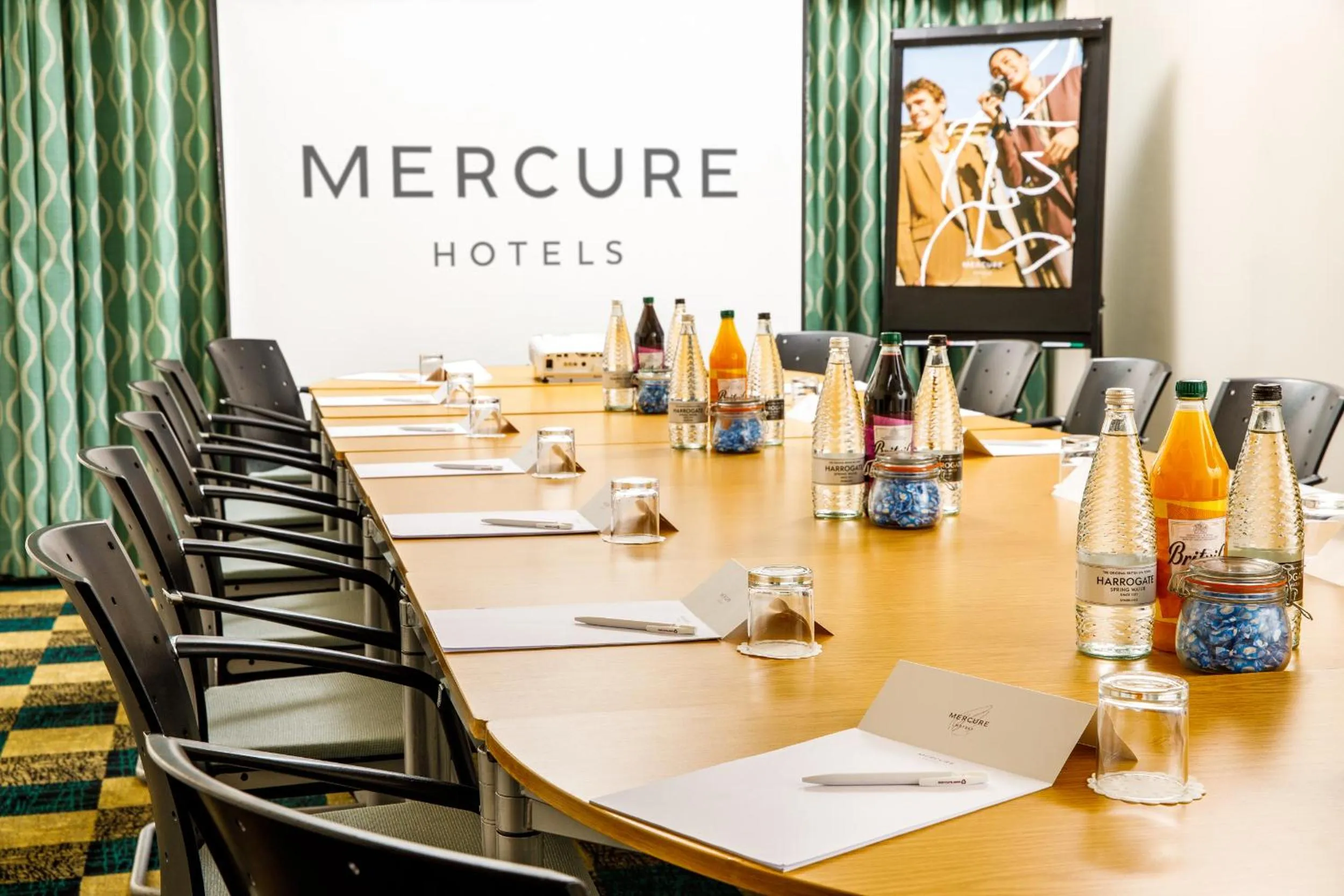 Business facilities in Mercure Sheffield Parkway