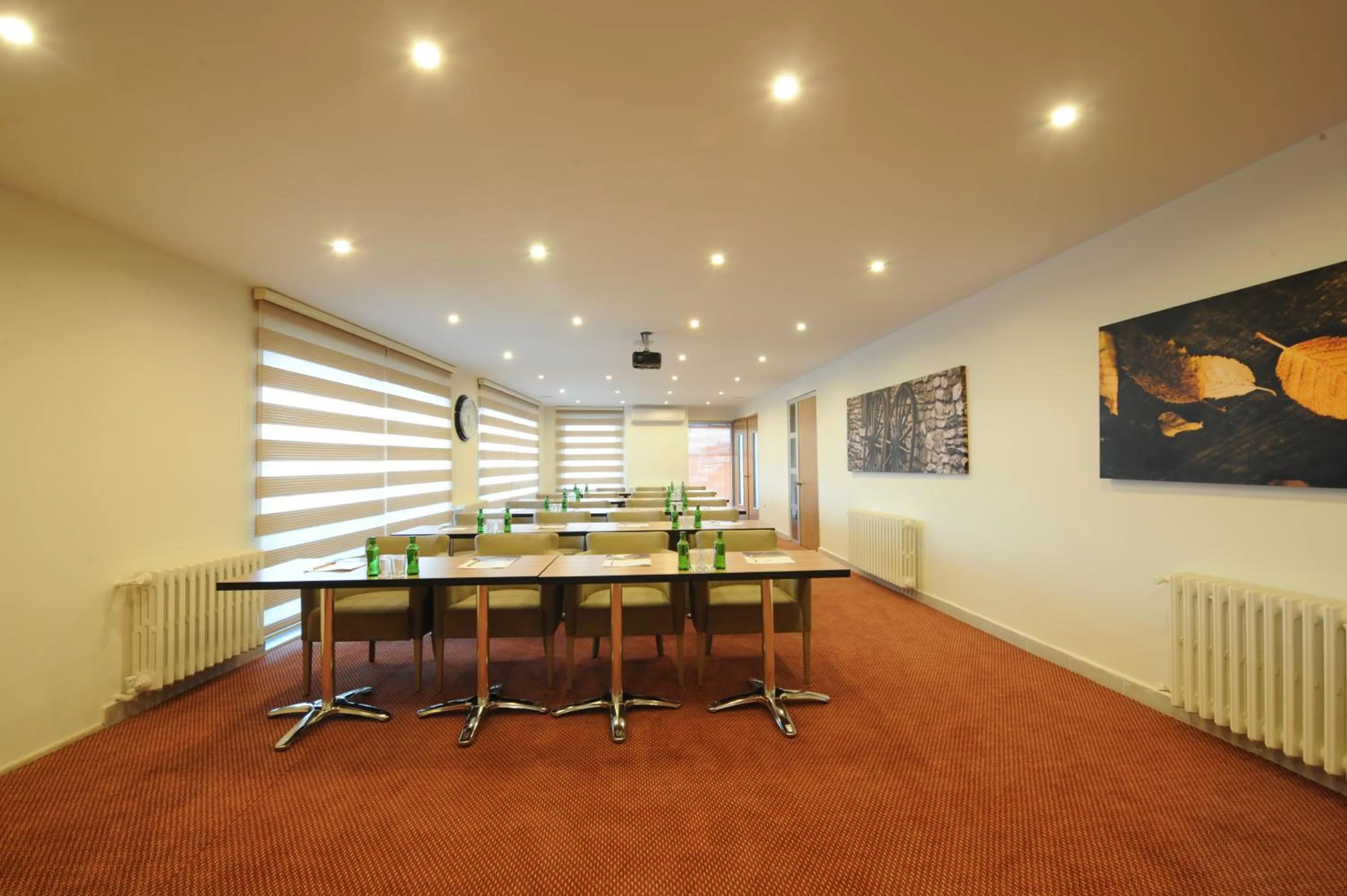 Business facilities in Kardes Hotel