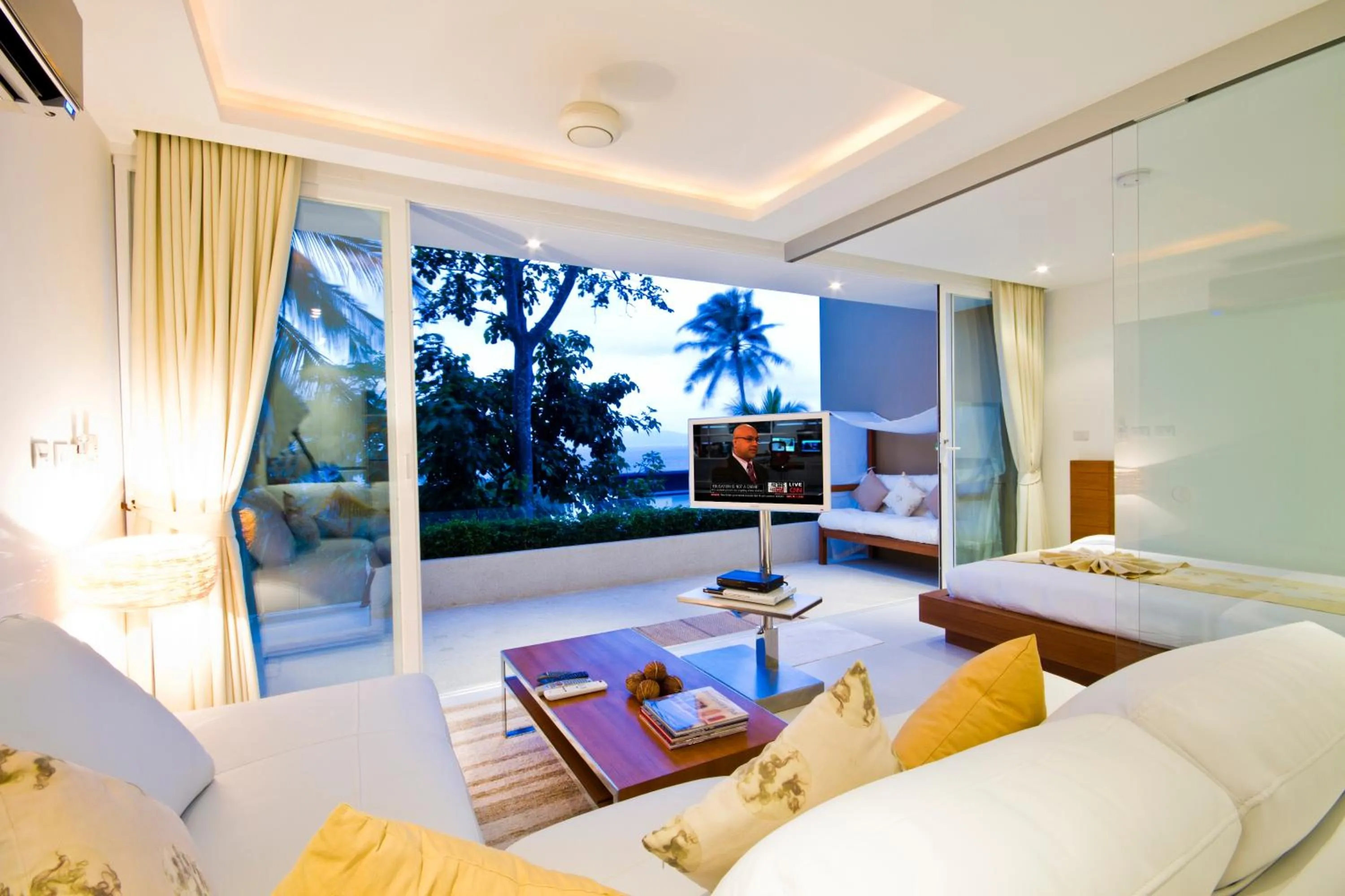 TV and multimedia in Code Samui Hotel