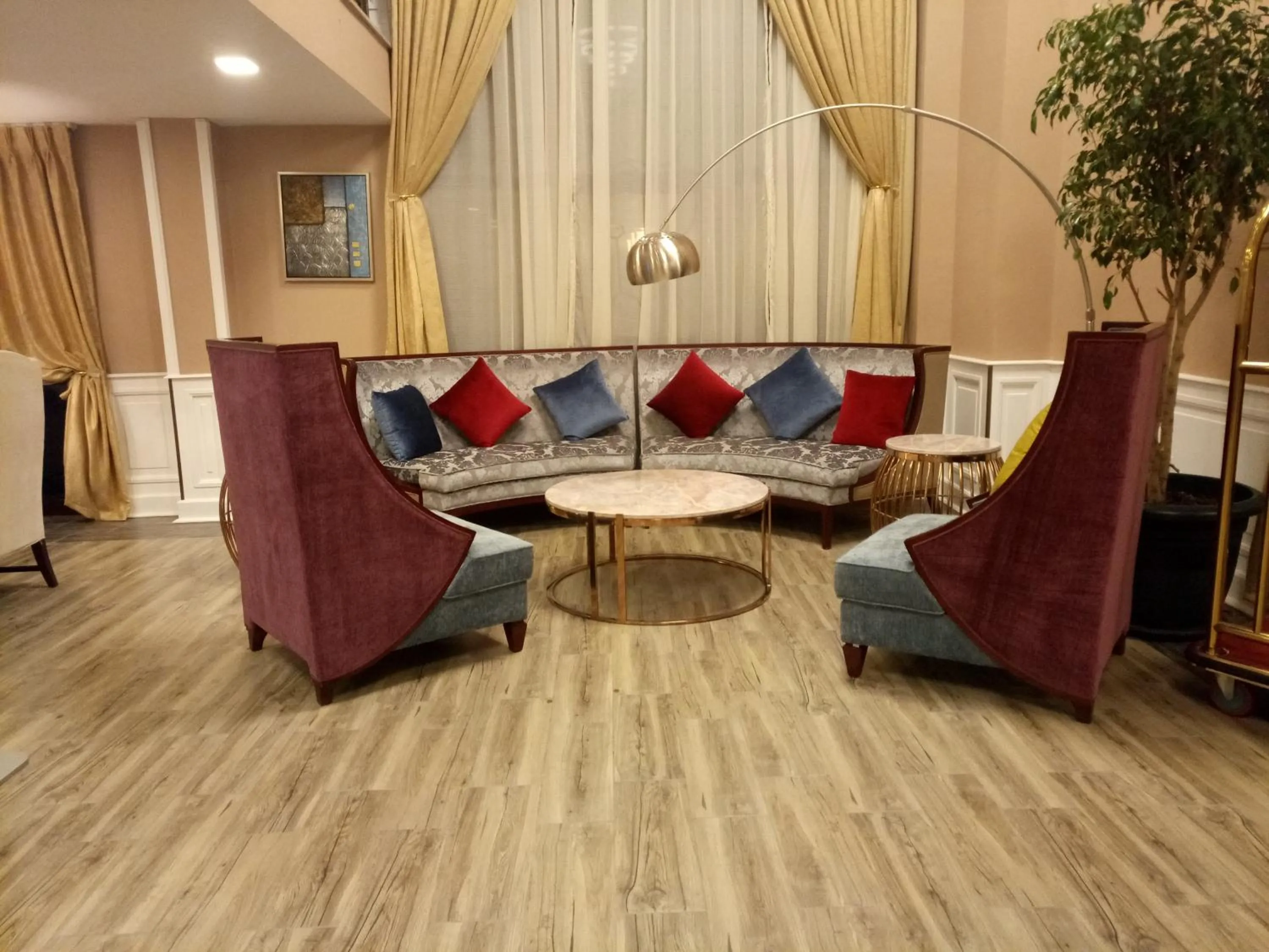 Living room in Sherar Addis Hotel