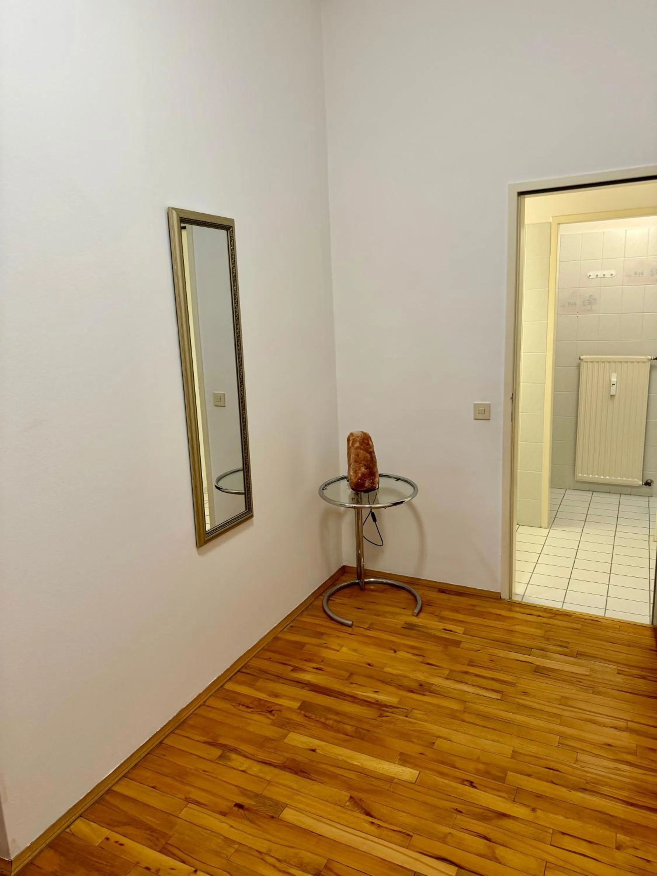 Photo of the whole room in Stadthotel Schwerterbräu