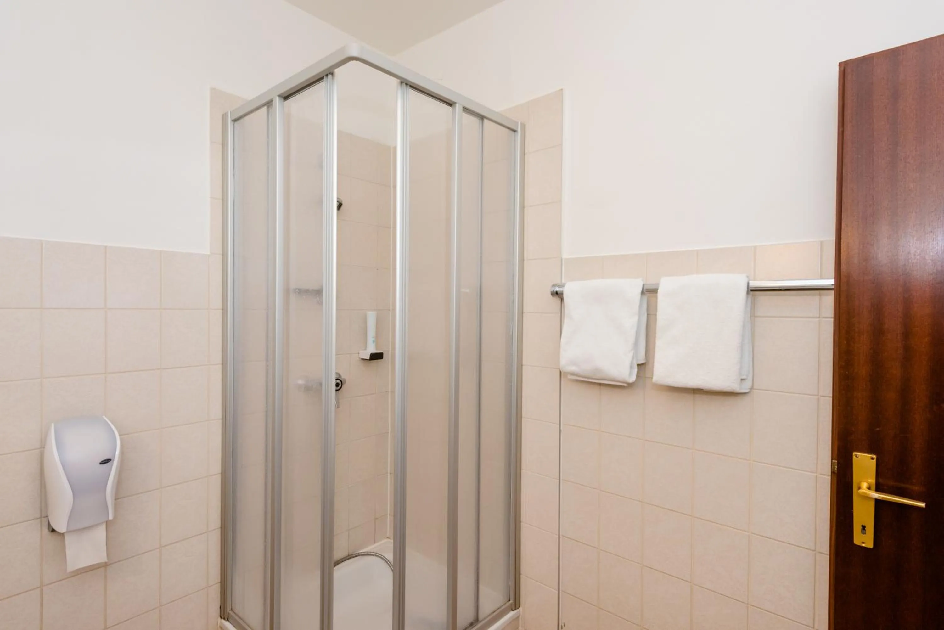 Bathroom in Stadthotel Schwerterbräu