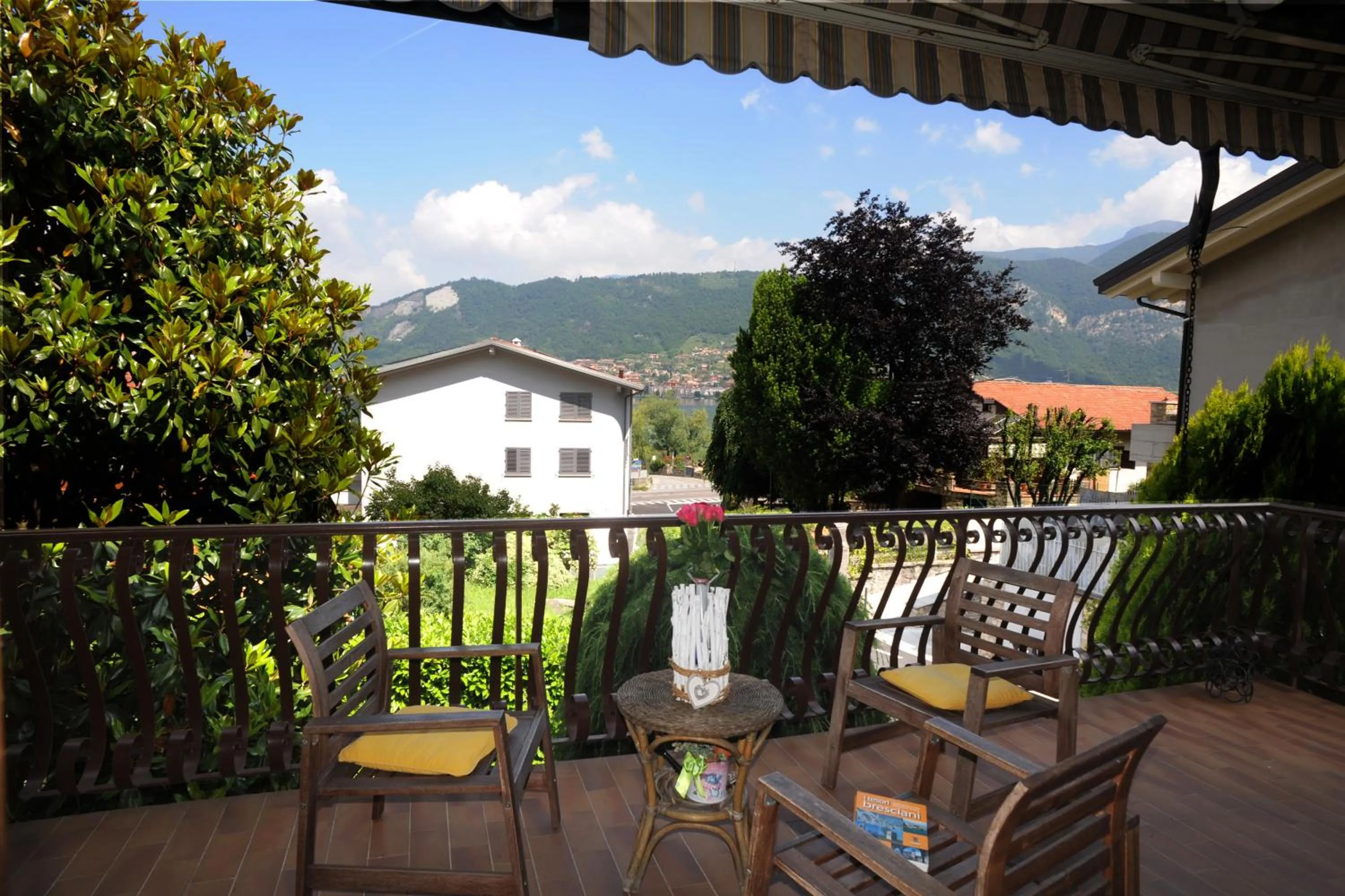 Balcony/Terrace in B&B Aria Di Lago