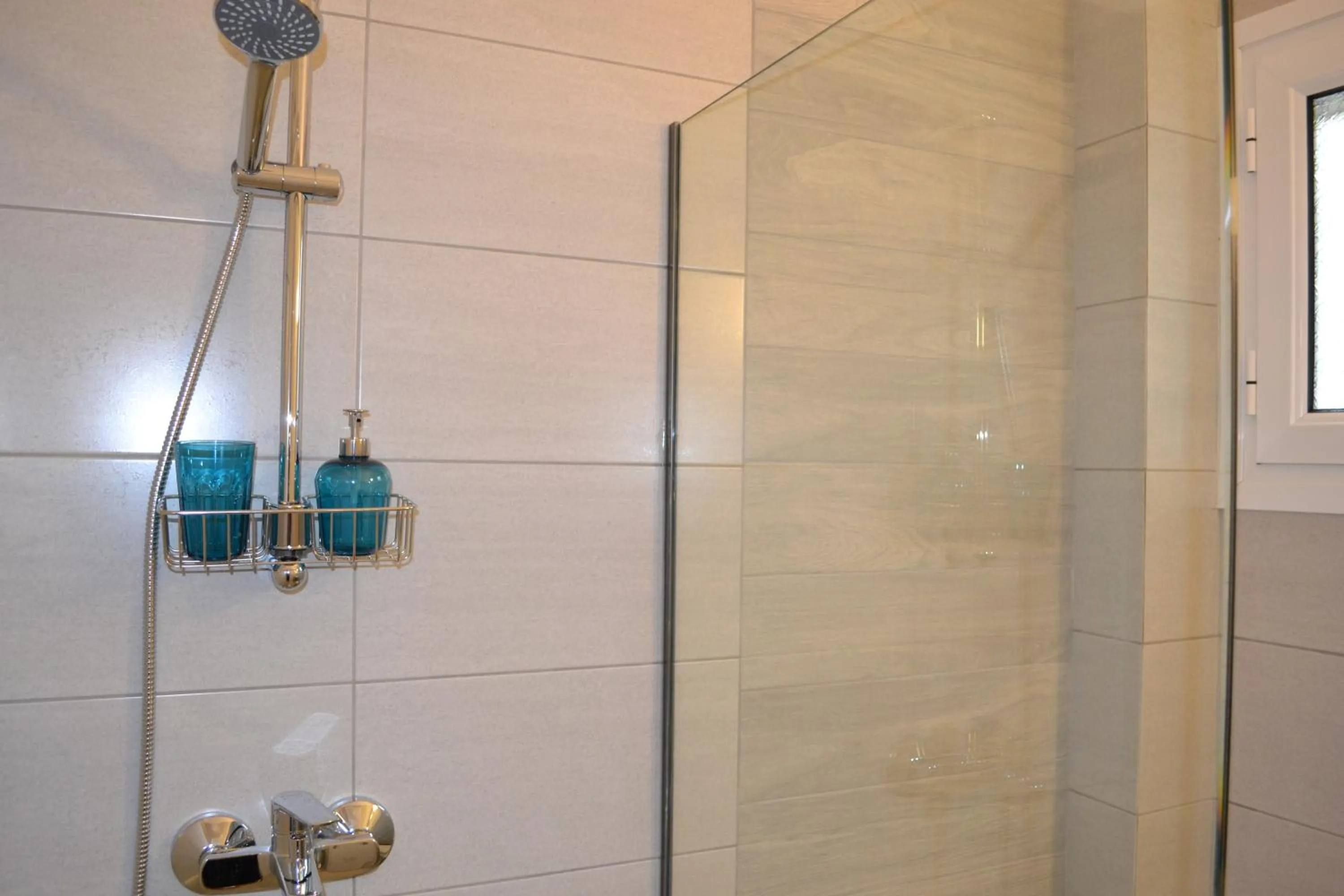 Shower in Iliana Studios