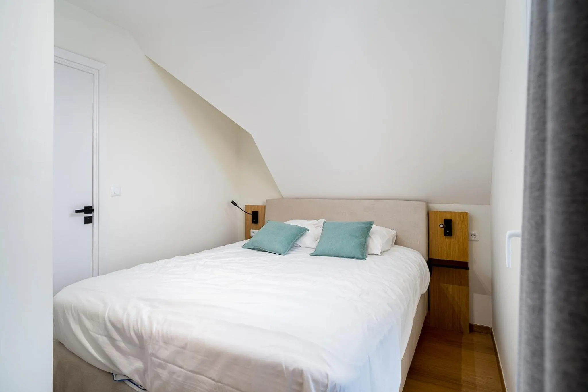 Bed in Evancy Equihen-Plage