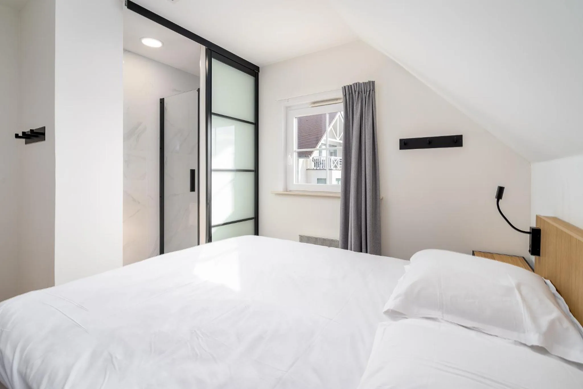 Bed in Evancy Equihen-Plage