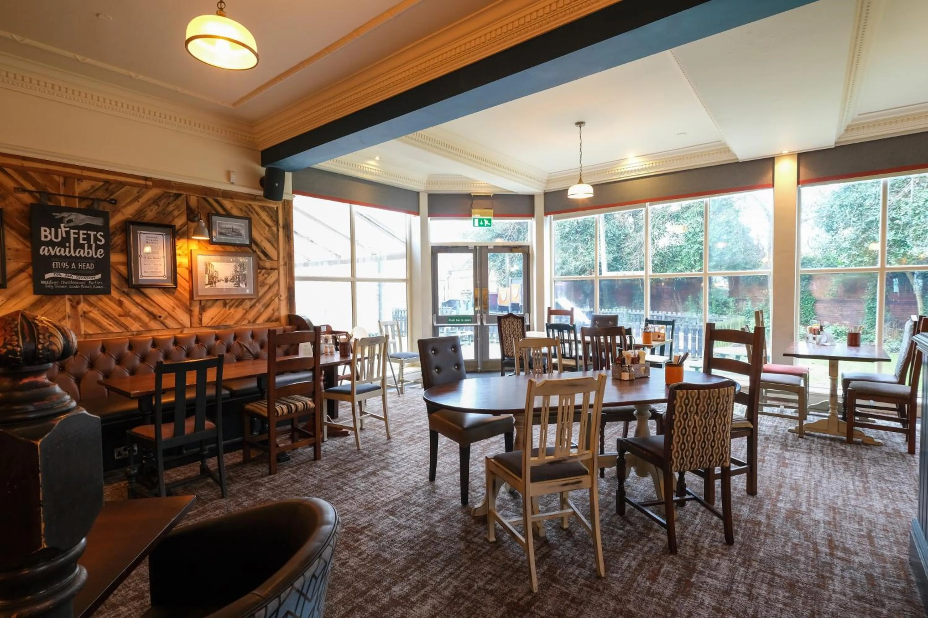 Restaurant/places to eat in Brentwood Inn by Greene King Inns