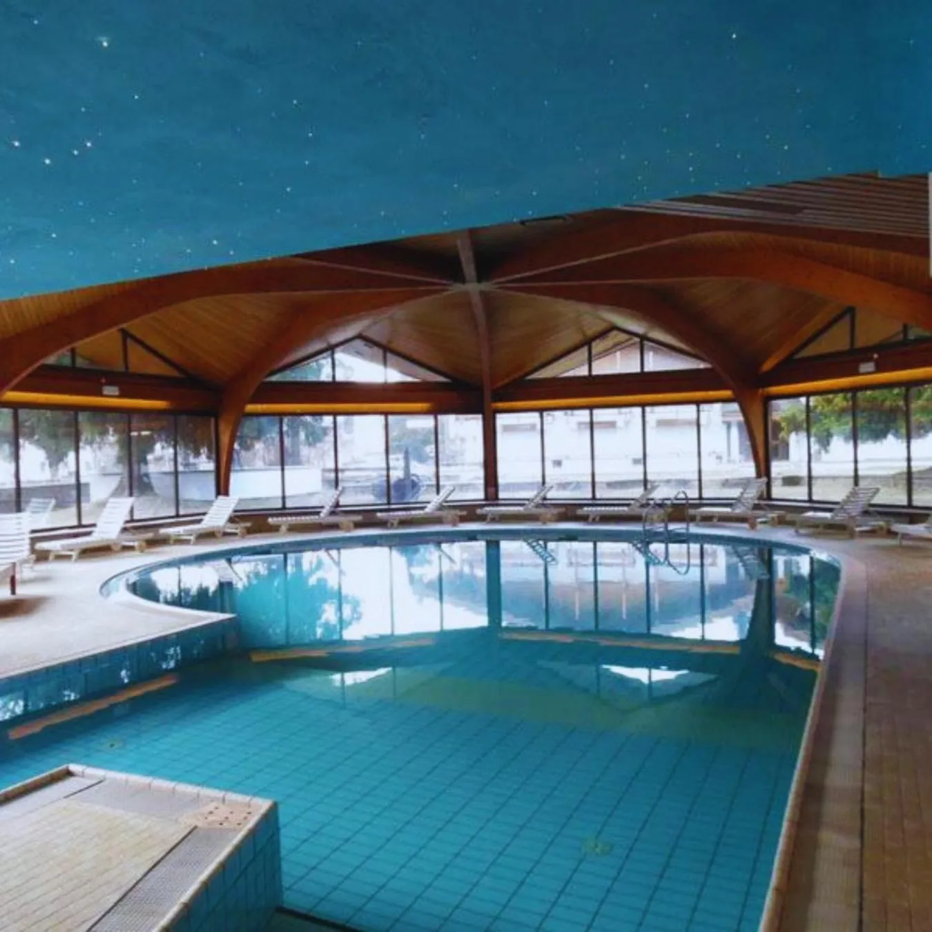 Swimming pool in Hotel Trento