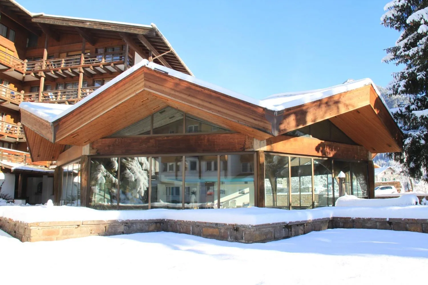Swimming pool in Hotel Trento