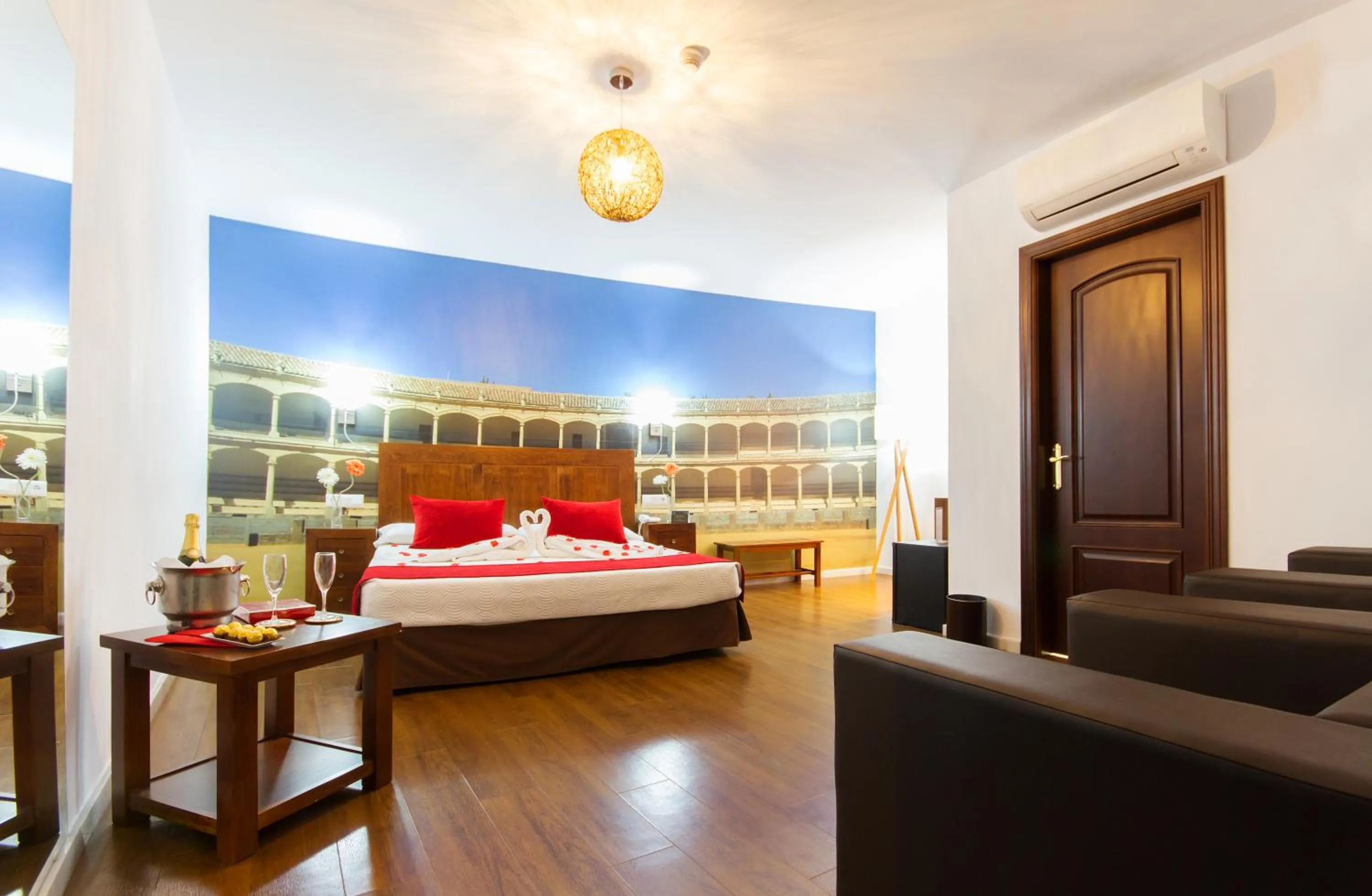 Photo of the whole room, Bed in Hotel El Tajo & SPA