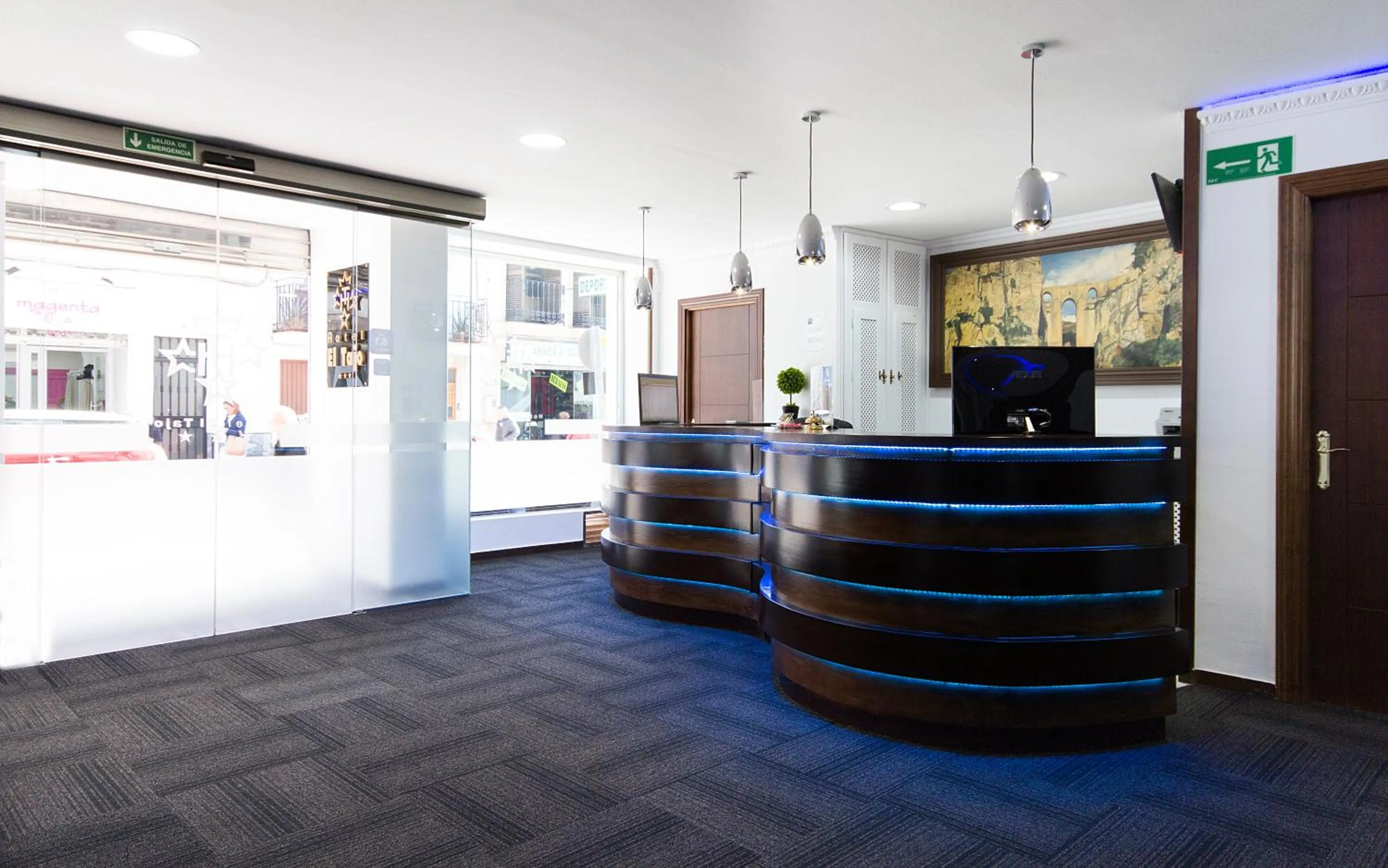 Lobby or reception in Hotel El Tajo & SPA