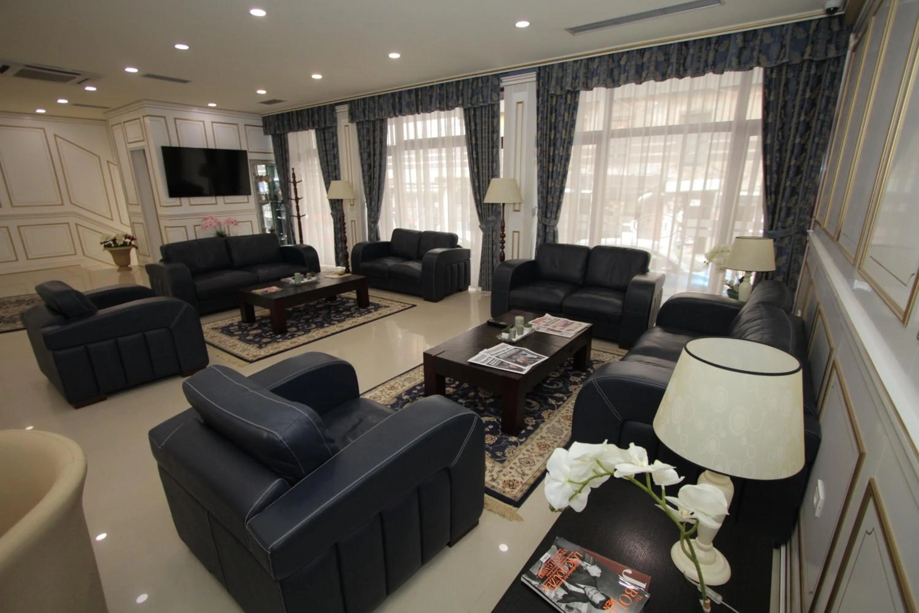 Breakfast in Capital Tirana Hotel Bruçi