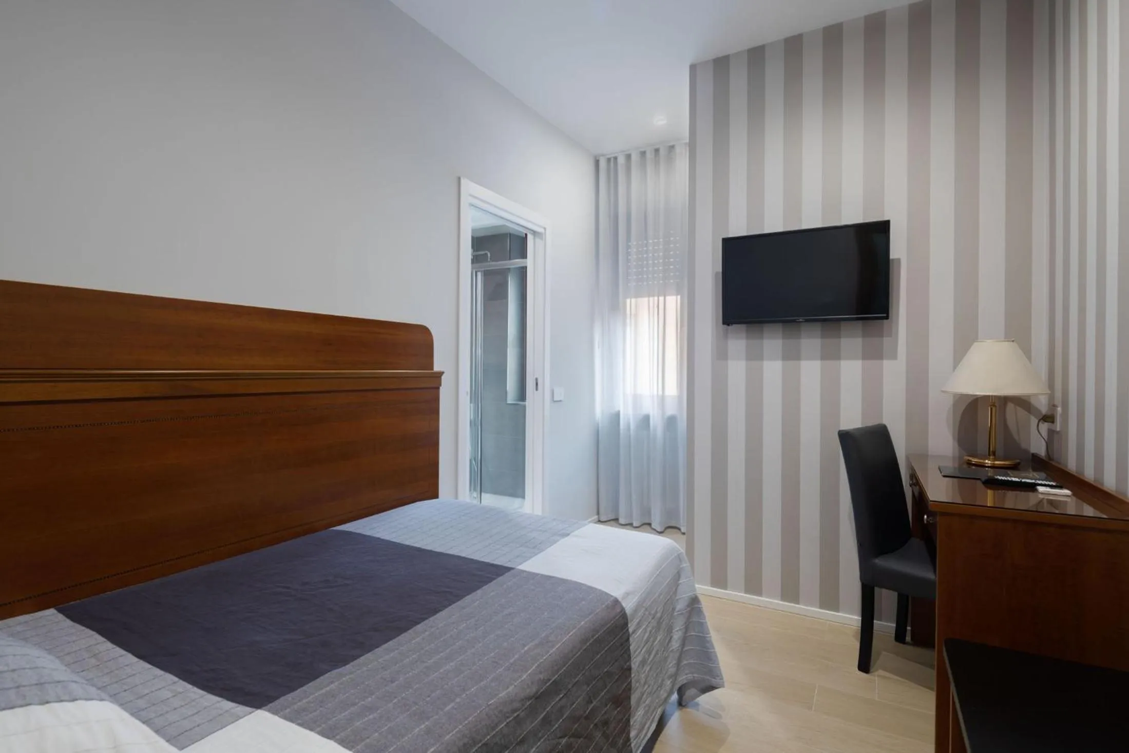 Bed in Hotel Excelsior Pavia