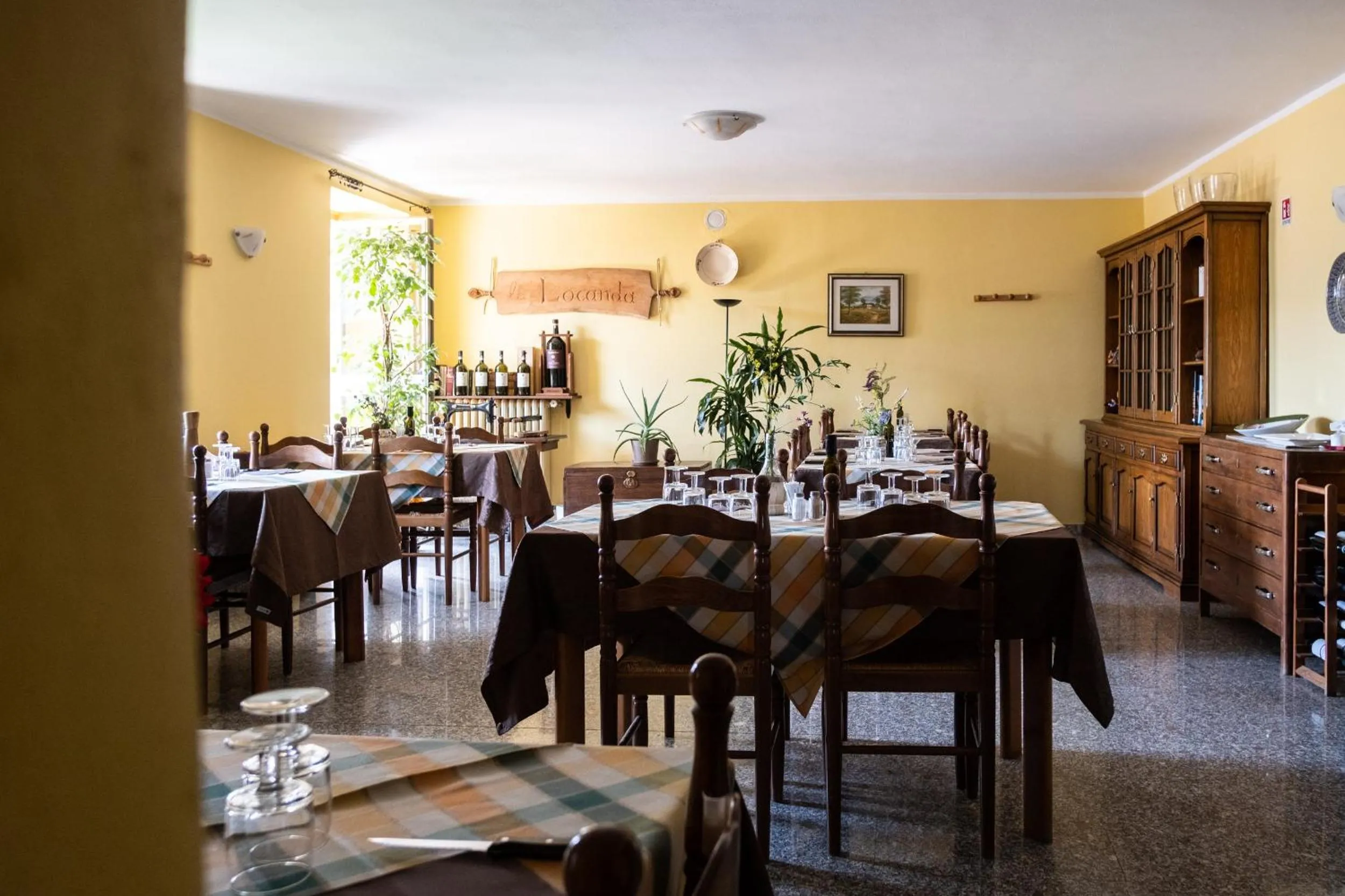 Restaurant/places to eat in Locanda Genzianella