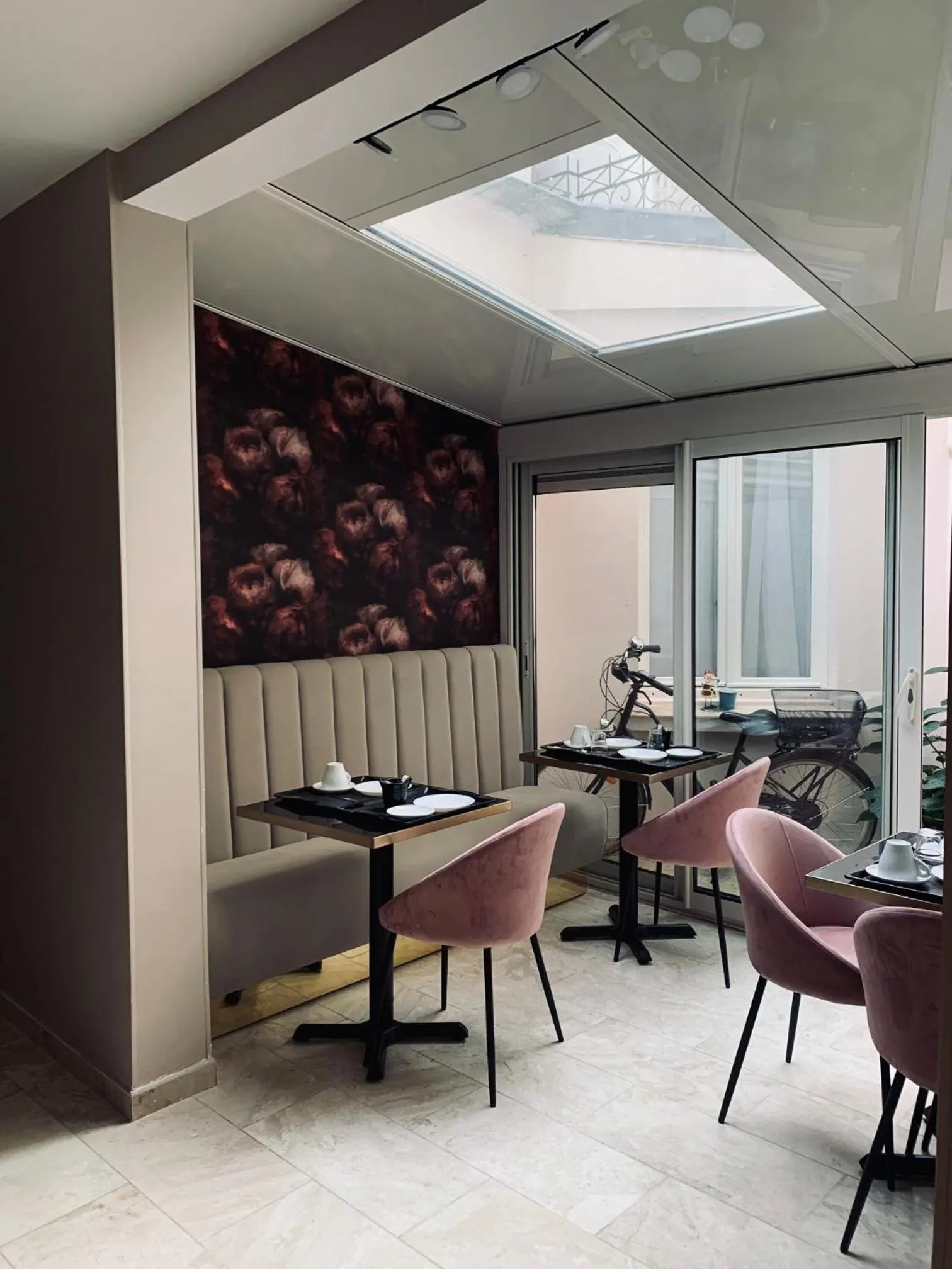 Seating area in Hotel Agenor