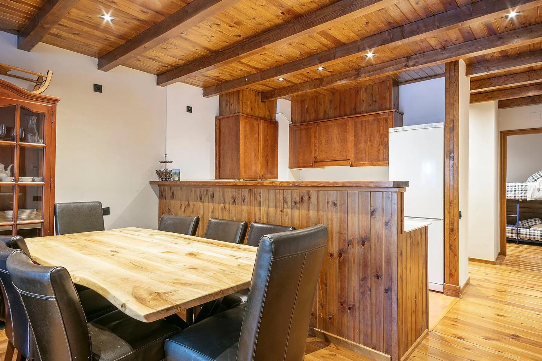 Kitchen or kitchenette in Baqueira Apartamentos Cota 1700 a pie de pistas