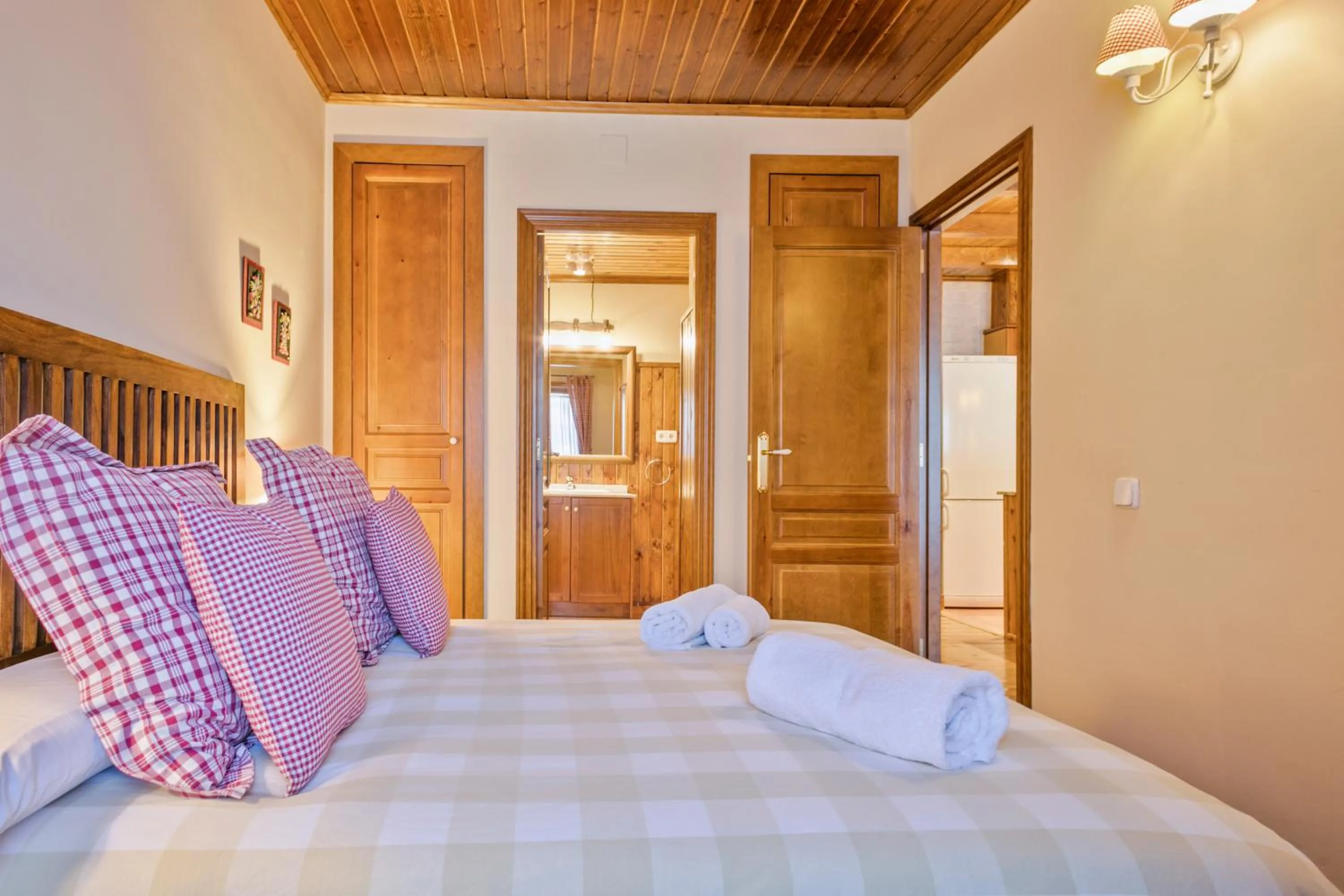 Bed in Baqueira Apartamentos Cota 1700 a pie de pistas