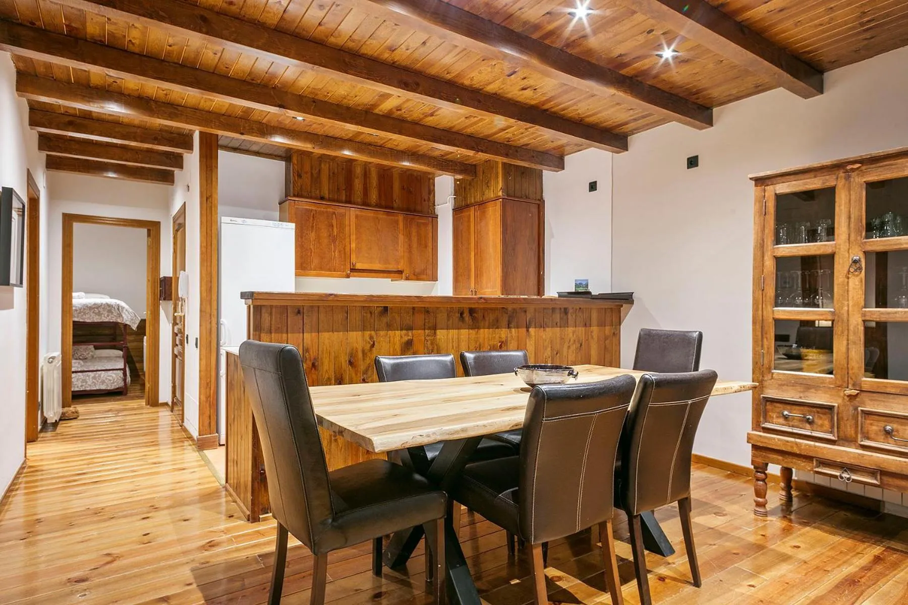 Kitchen or kitchenette in Baqueira Apartamentos Cota 1700 a pie de pistas