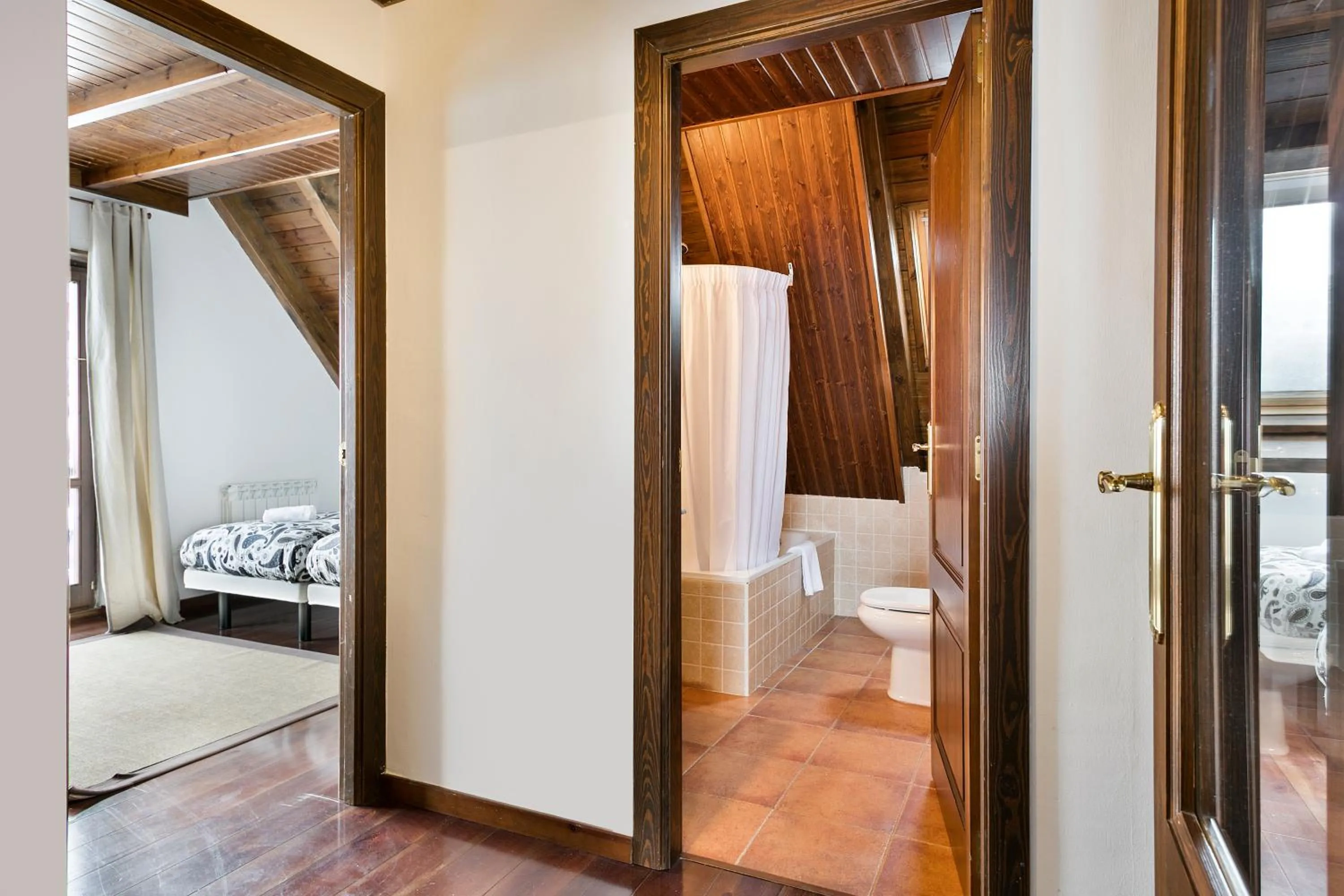 Photo of the whole room, Bed in Baqueira Apartamentos Cota 1700 a pie de pistas