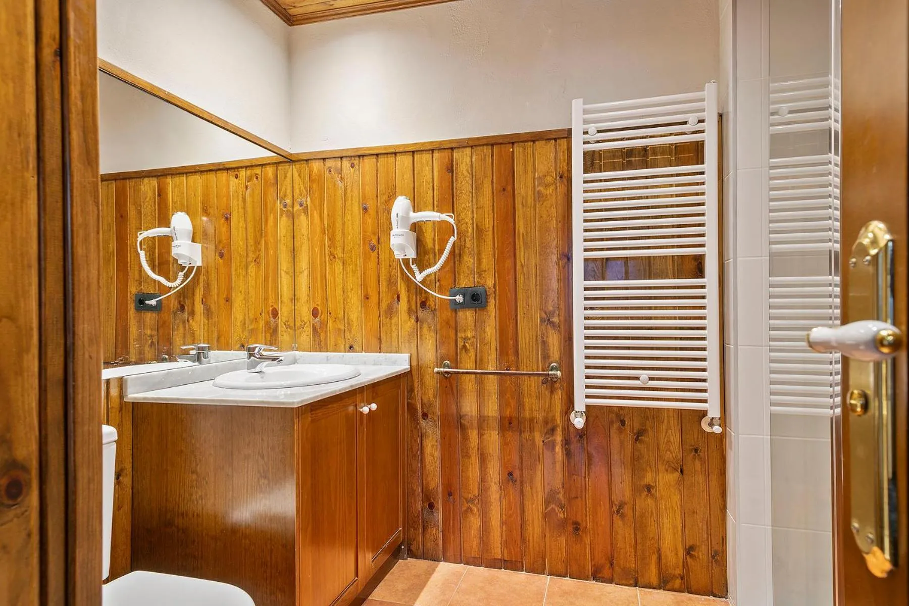 Shower in Baqueira Apartamentos Cota 1700 a pie de pistas