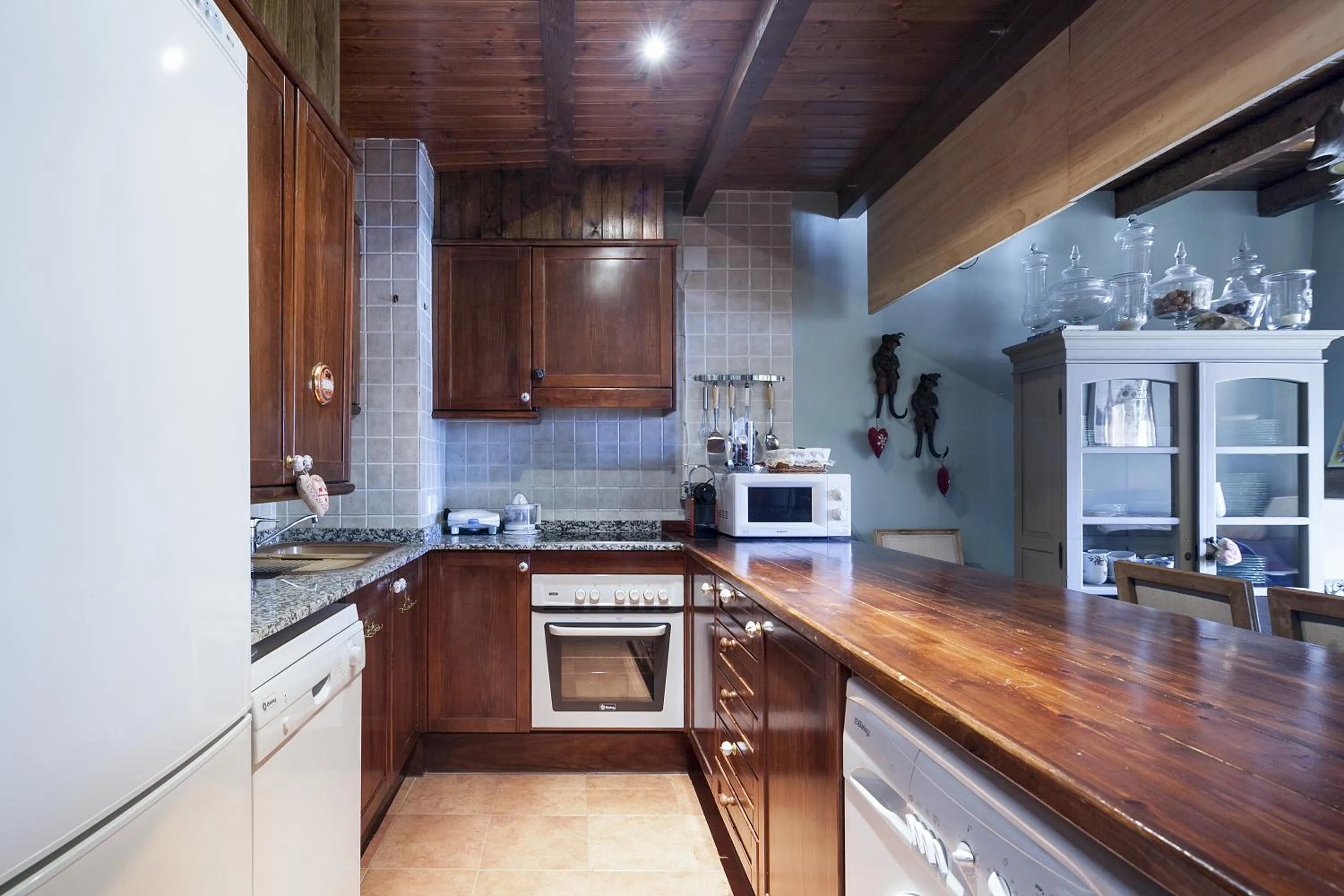 Kitchen or kitchenette in Baqueira Apartamentos Cota 1700 a pie de pistas