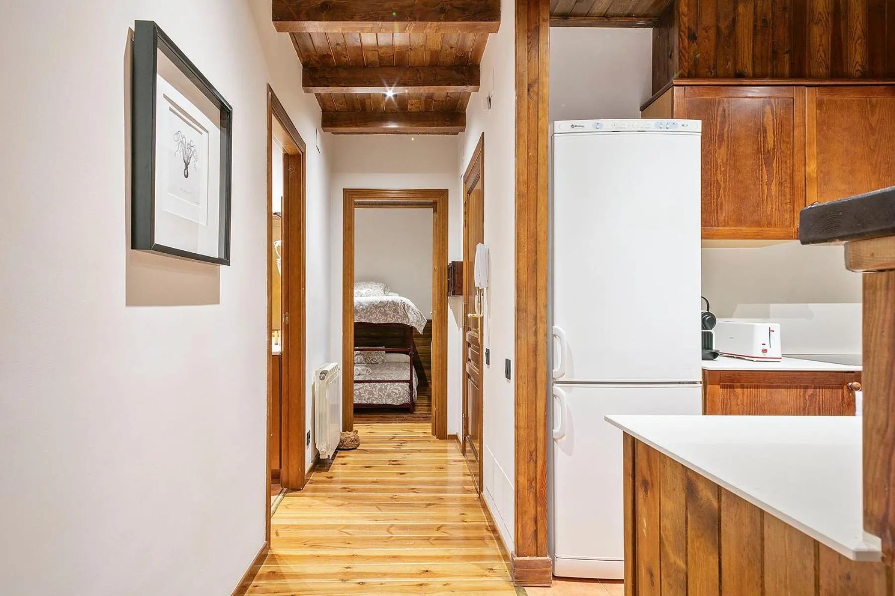 Kitchen or kitchenette, Bed in Baqueira Apartamentos Cota 1700 a pie de pistas