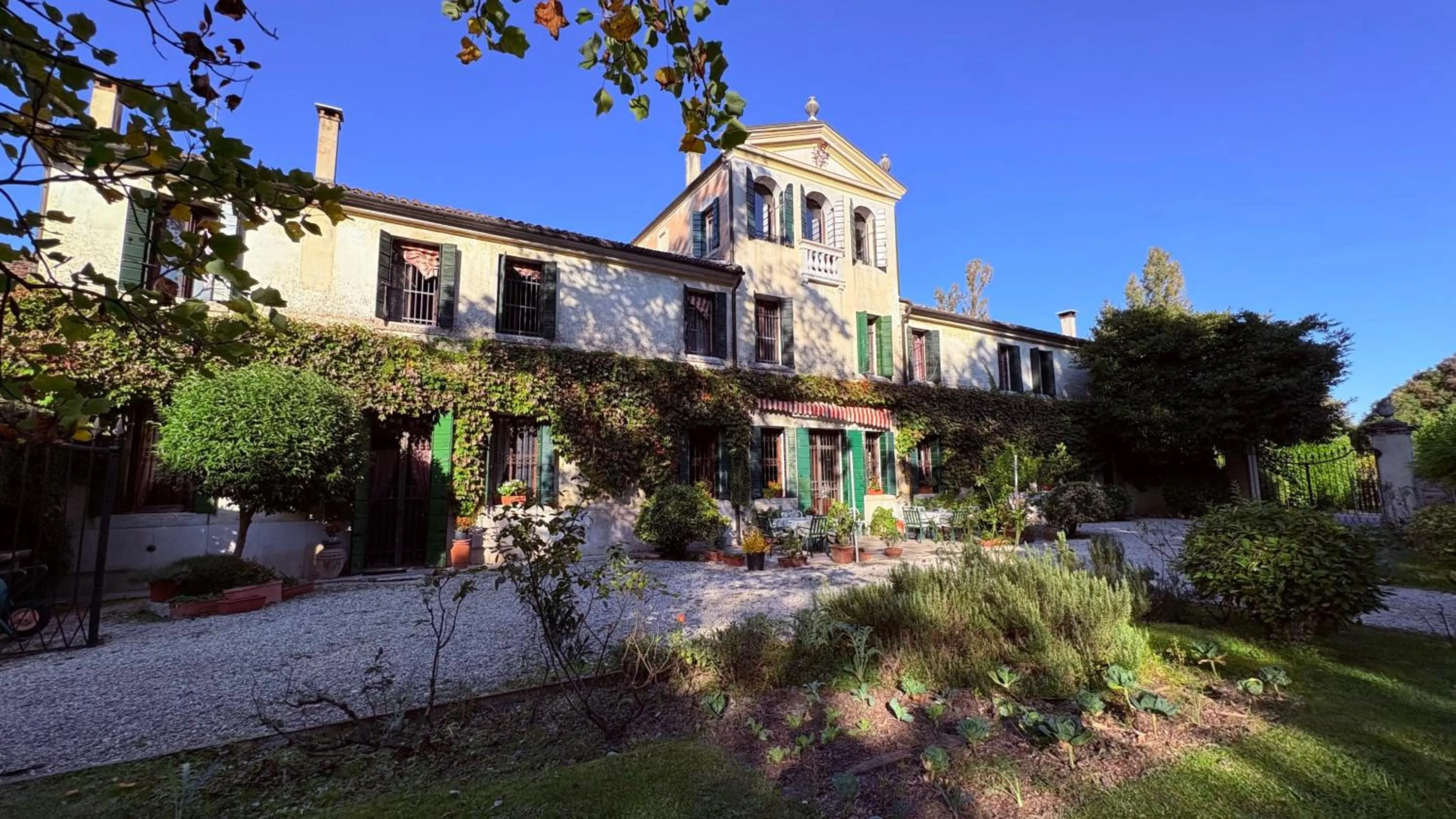 Property building in B&B Villa Gradenigo