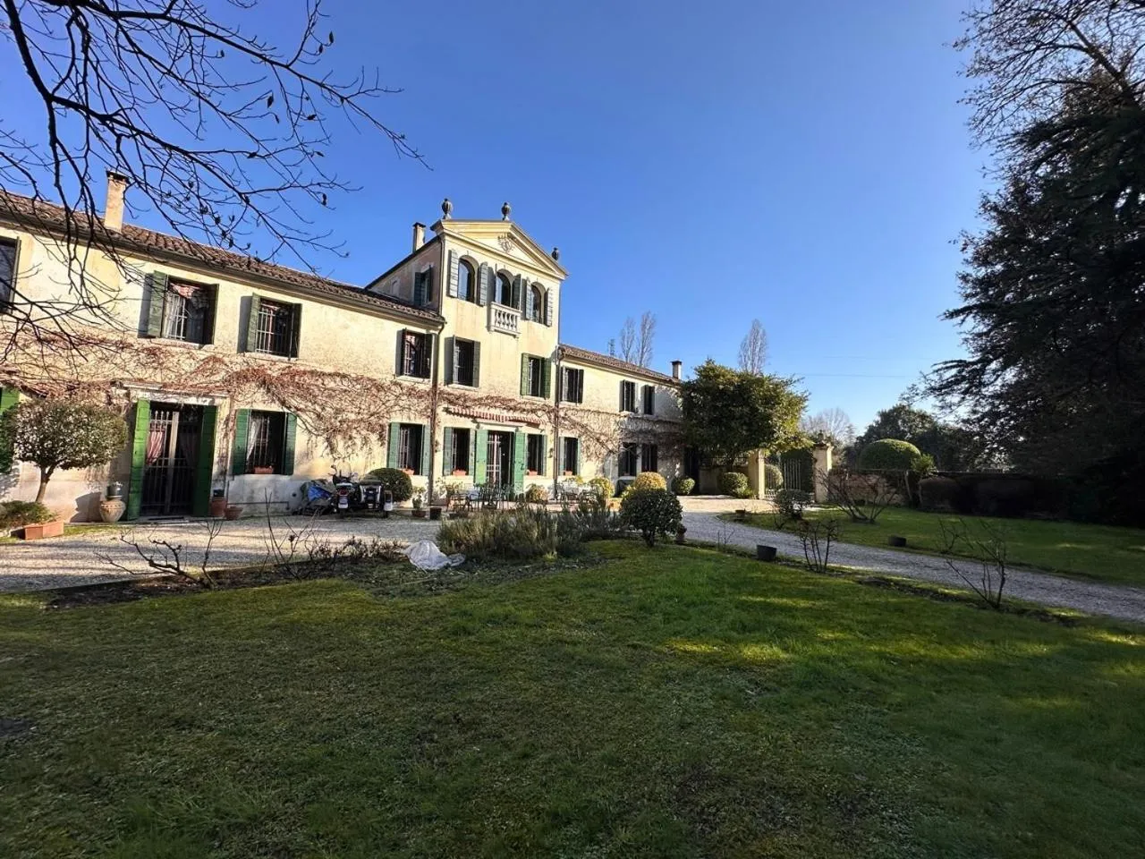 Property building in B&B Villa Gradenigo