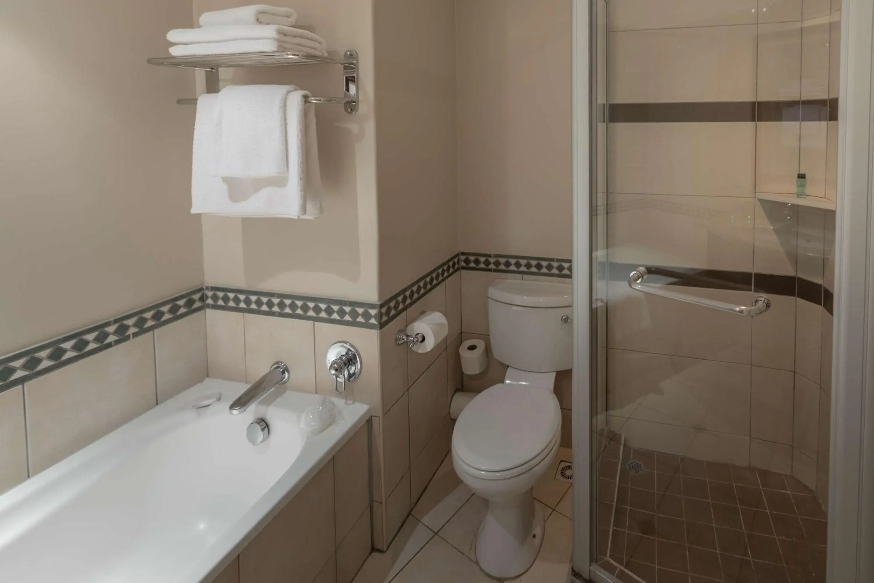 Standard Double Double Room Smoking in Southern Sun Mbombela Standard Double Double Room Smoking in Southern Sun Mbombela