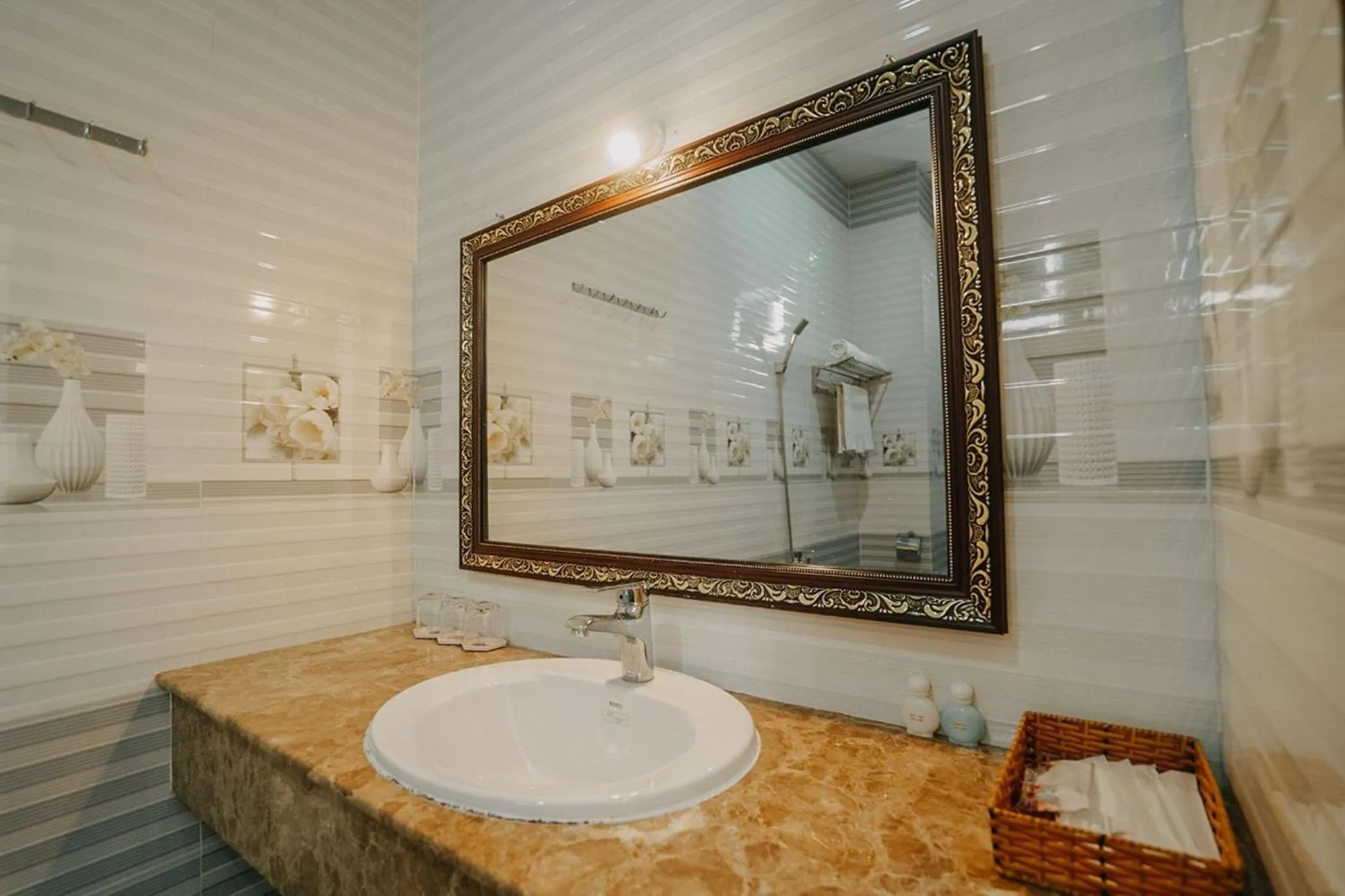 Bathroom in Tulip Hotel