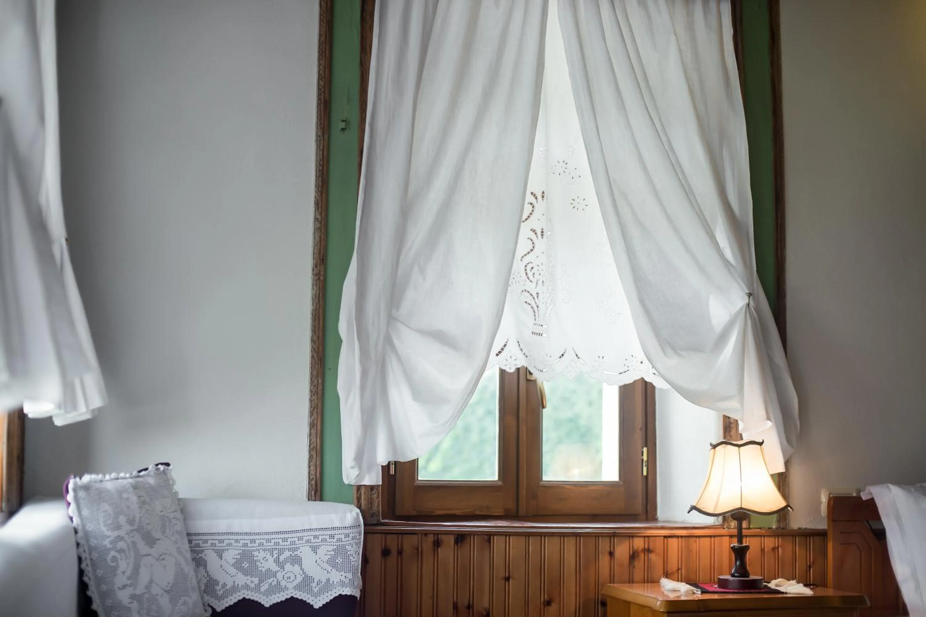Seating area, Bed in Hotel Kalemi