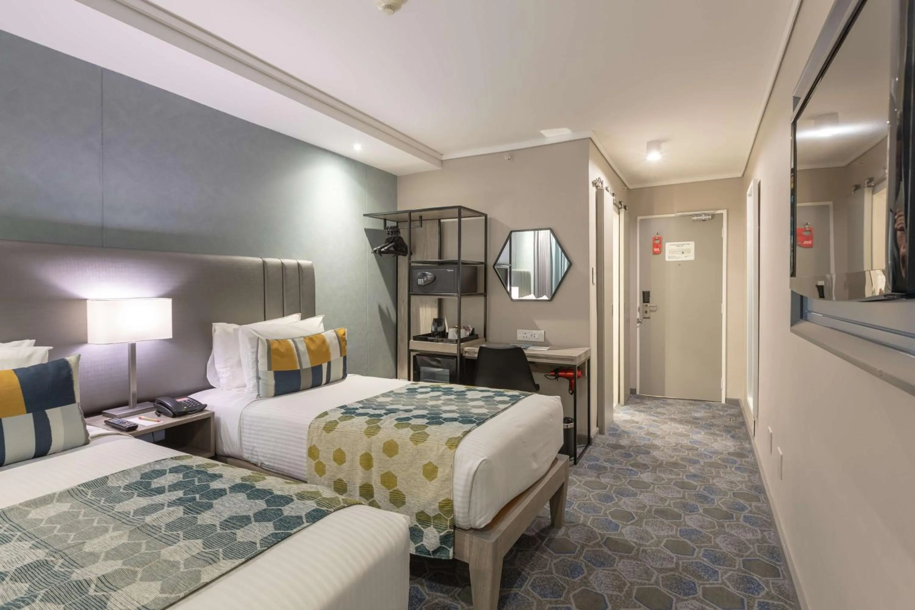 Photo of the whole room, Bed in StayEasy Mbombela